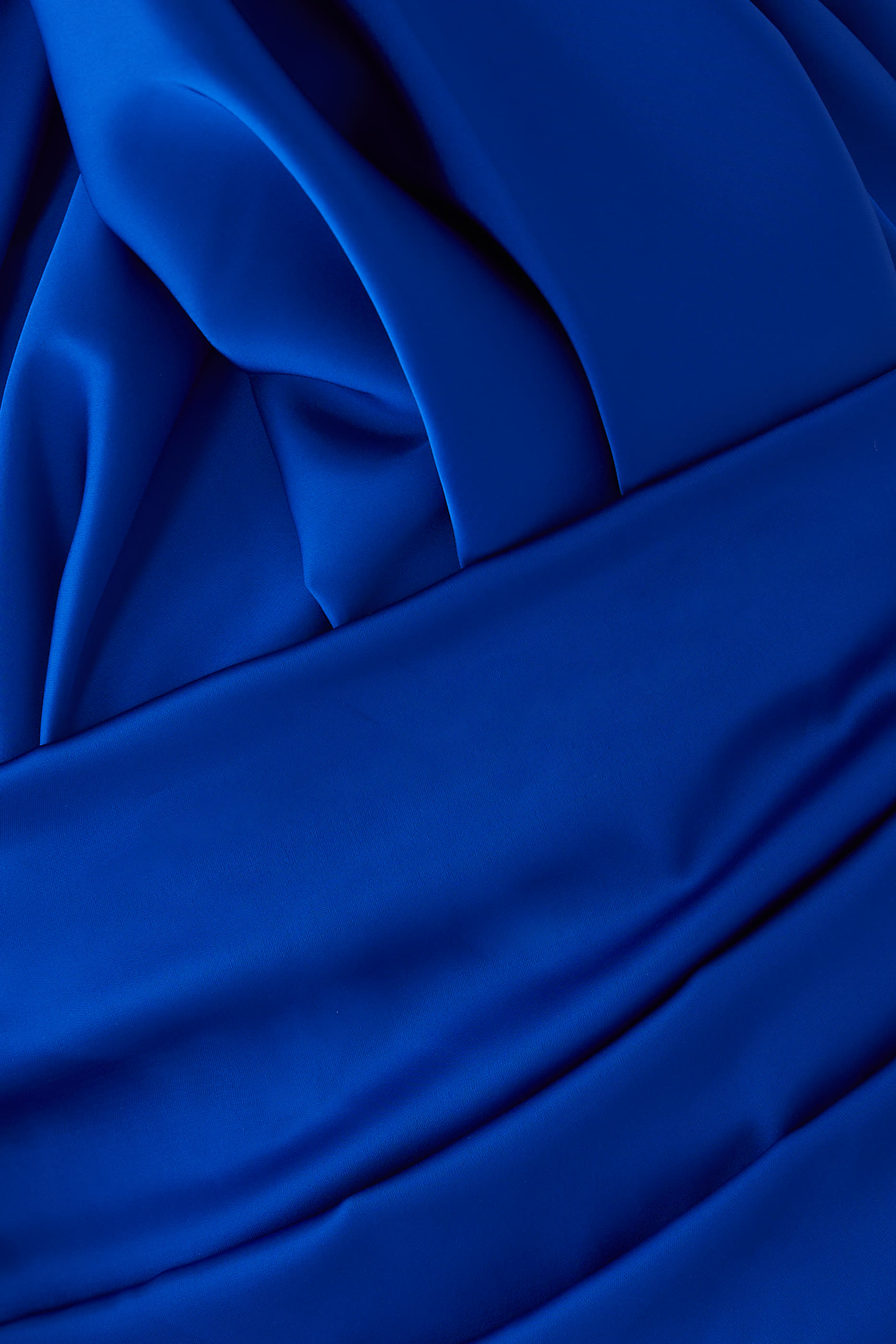 فستان سهرة بلا حمالات