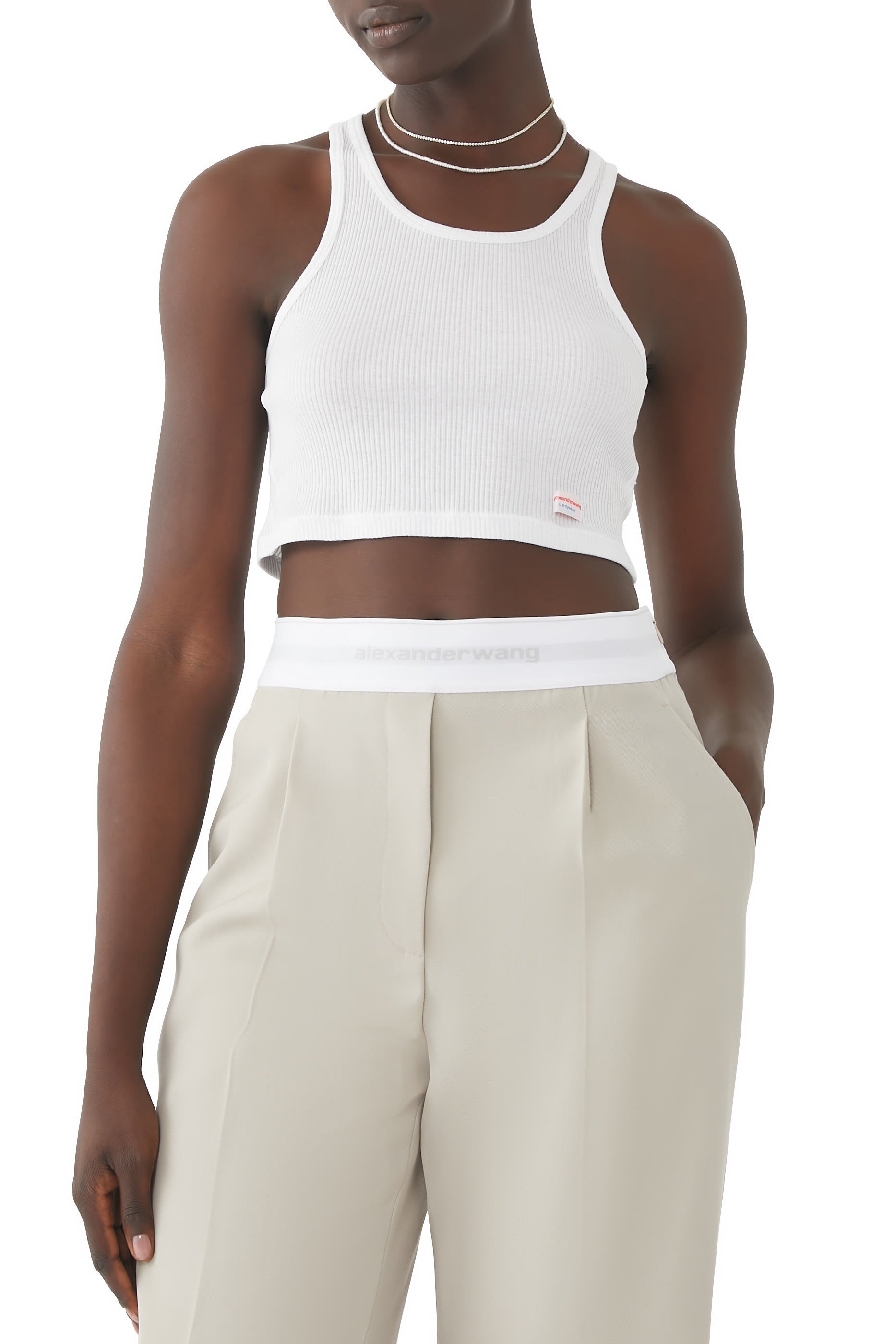 بلوزة قصيرة بأربطة في الخلف وبلا أكمام