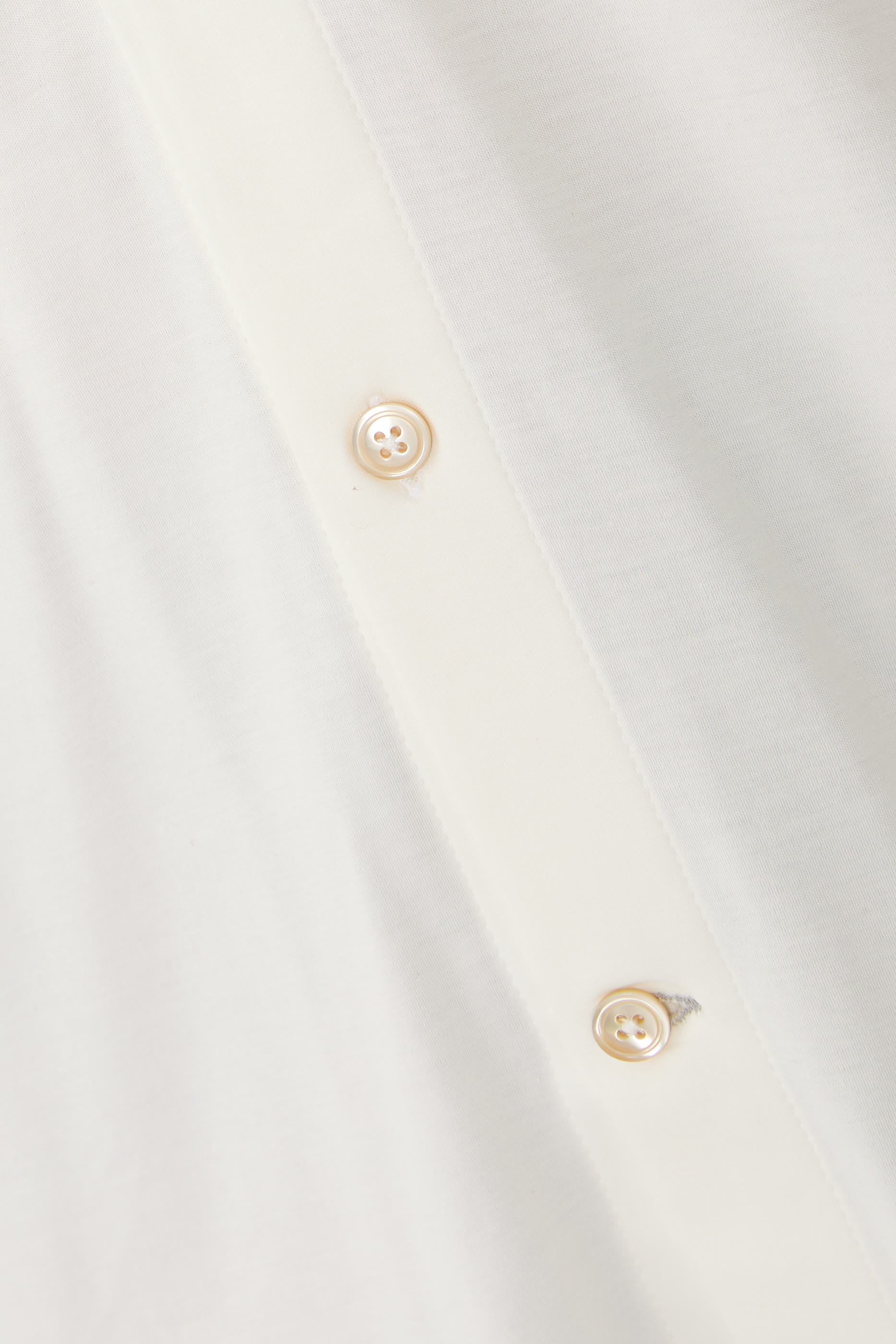 قميص بياقة إيطالية 