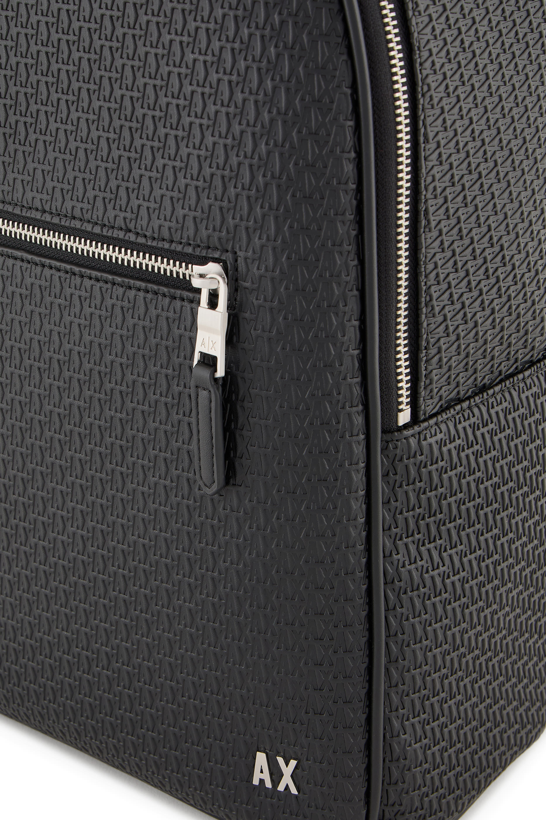 حقيبة ظهر بنقشة شعار الماركة بالكامل