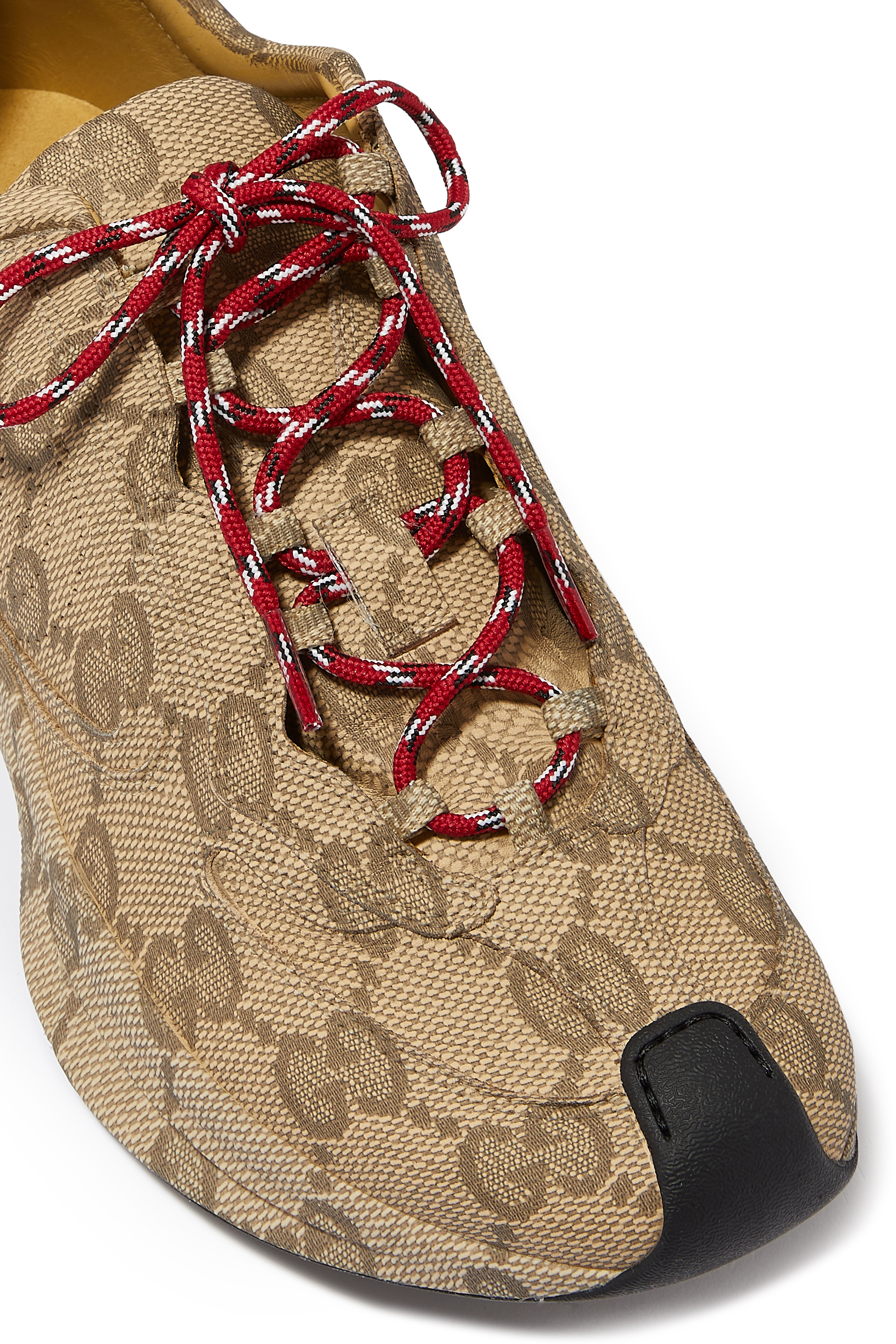 سنيكرز للجري جلد