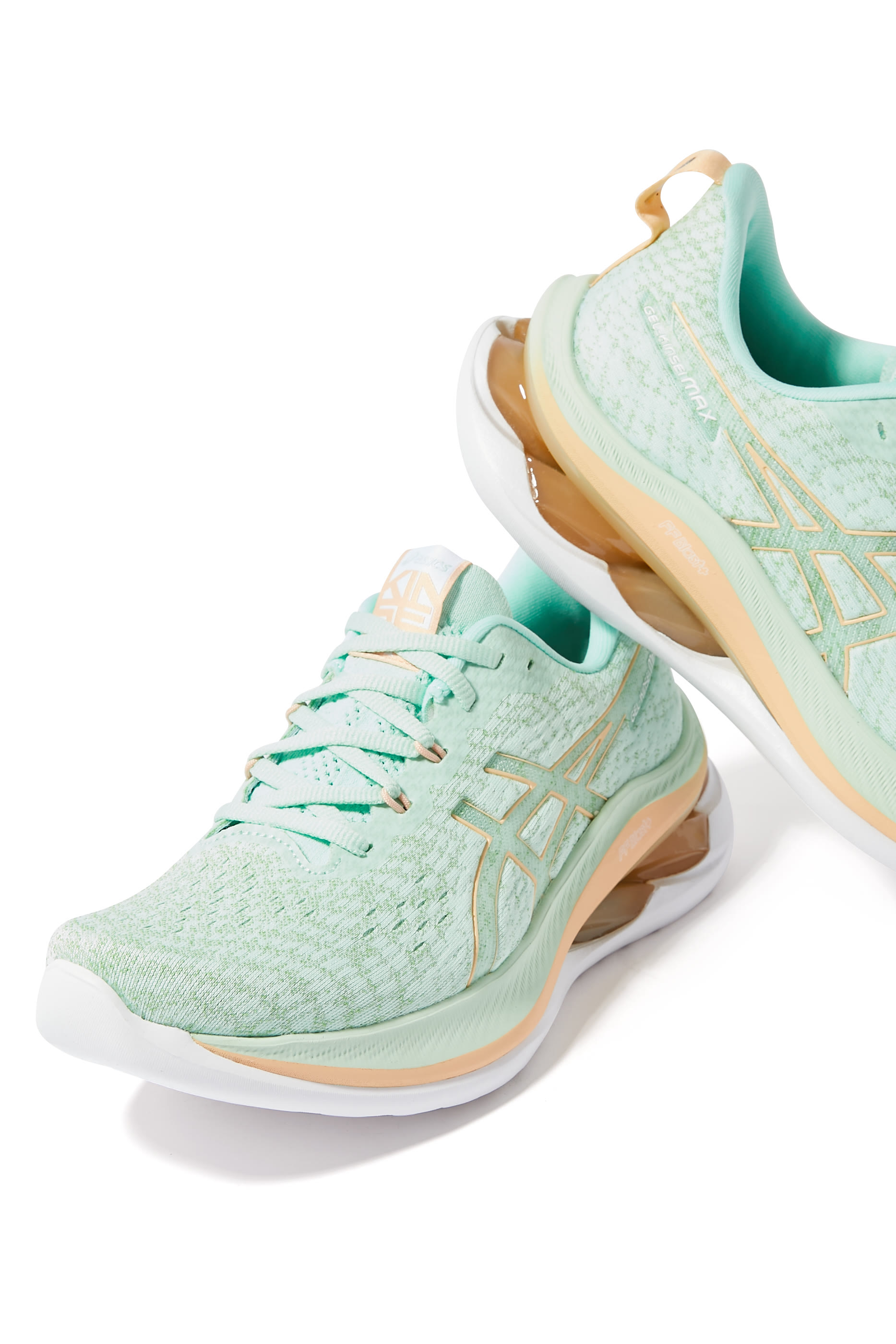 سنيكرز جل- كينزي ماكس