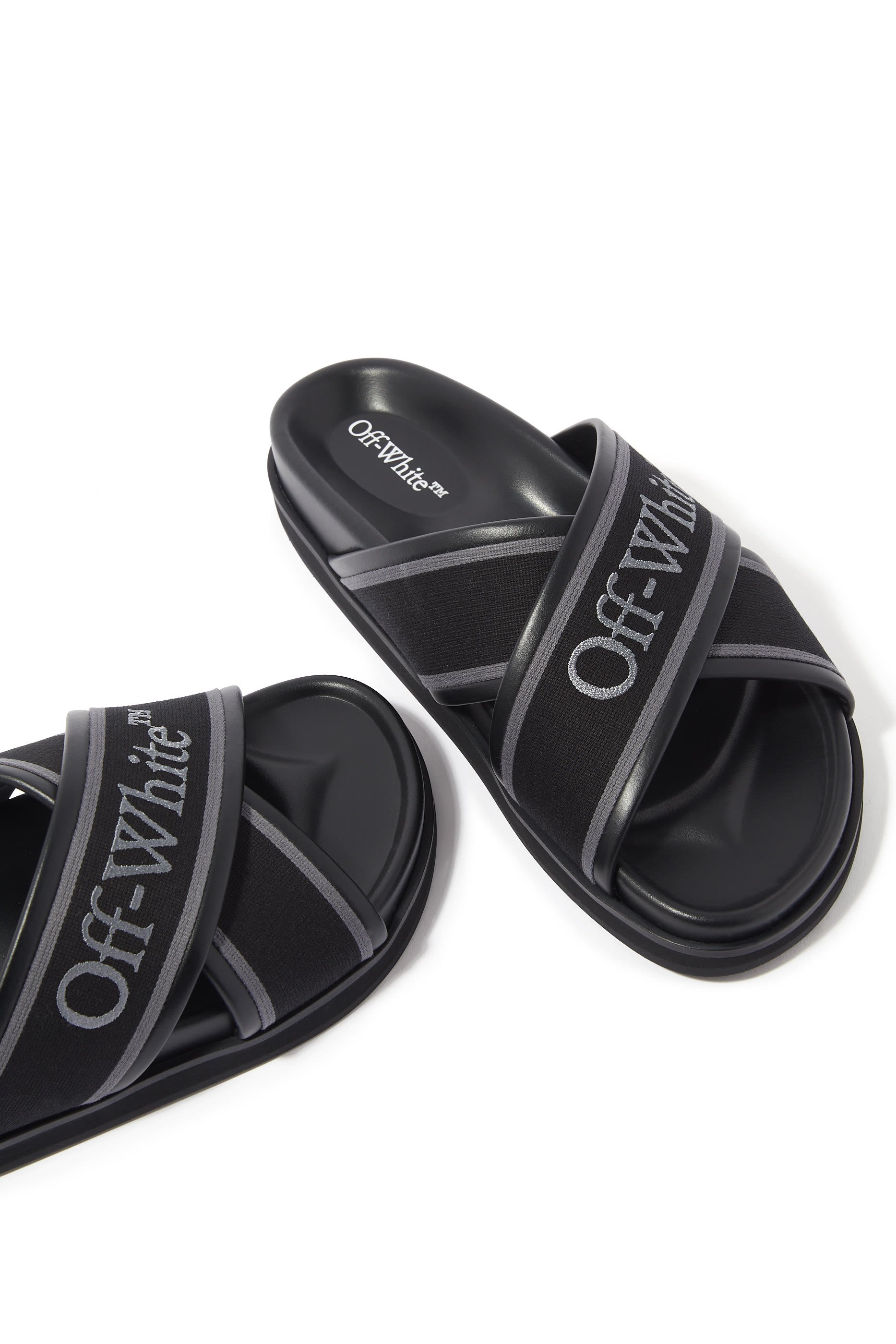 حذاء خفيف كلاود بسيور متقاطعة