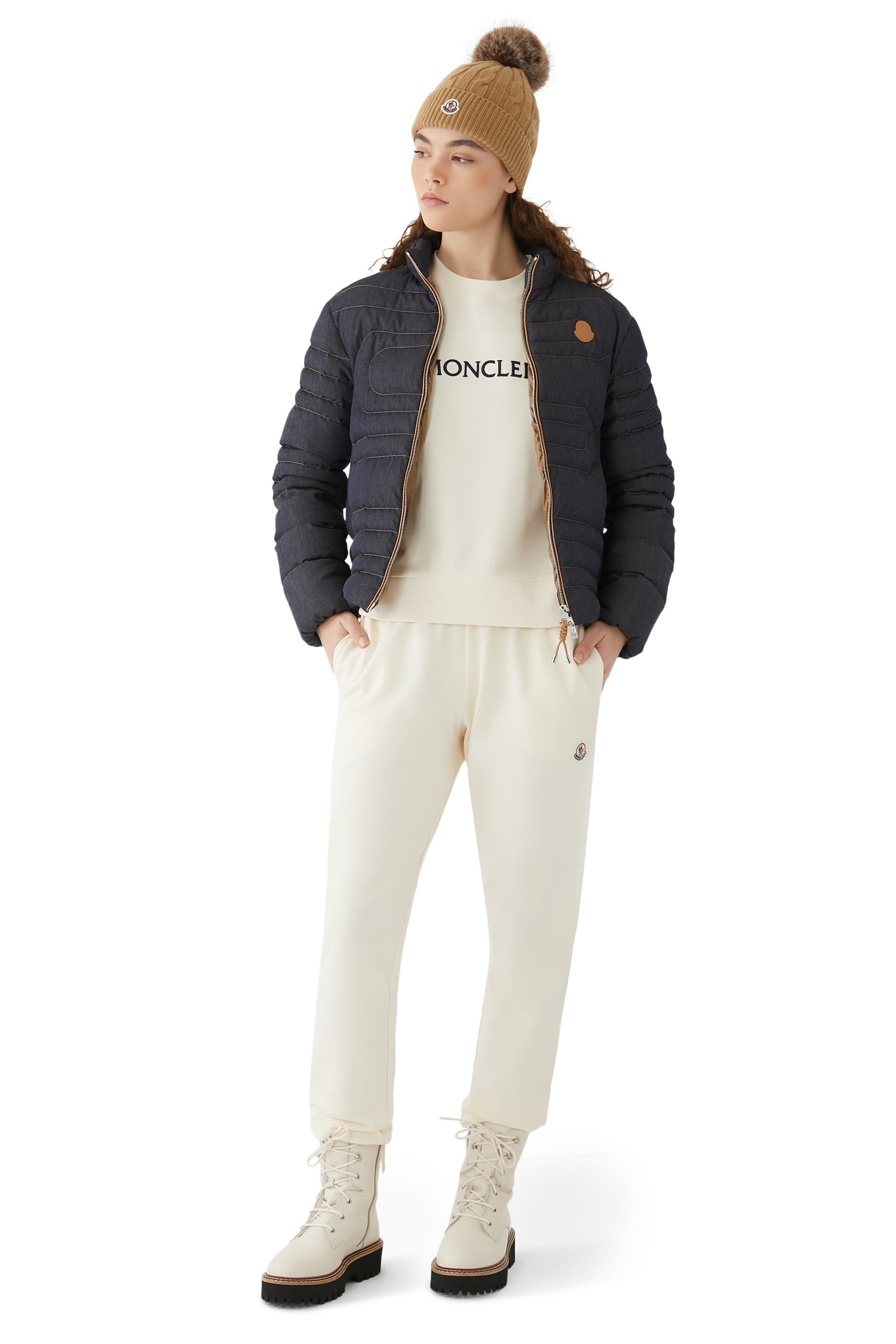 بنطال رياضي برقعة بشعار الماركة