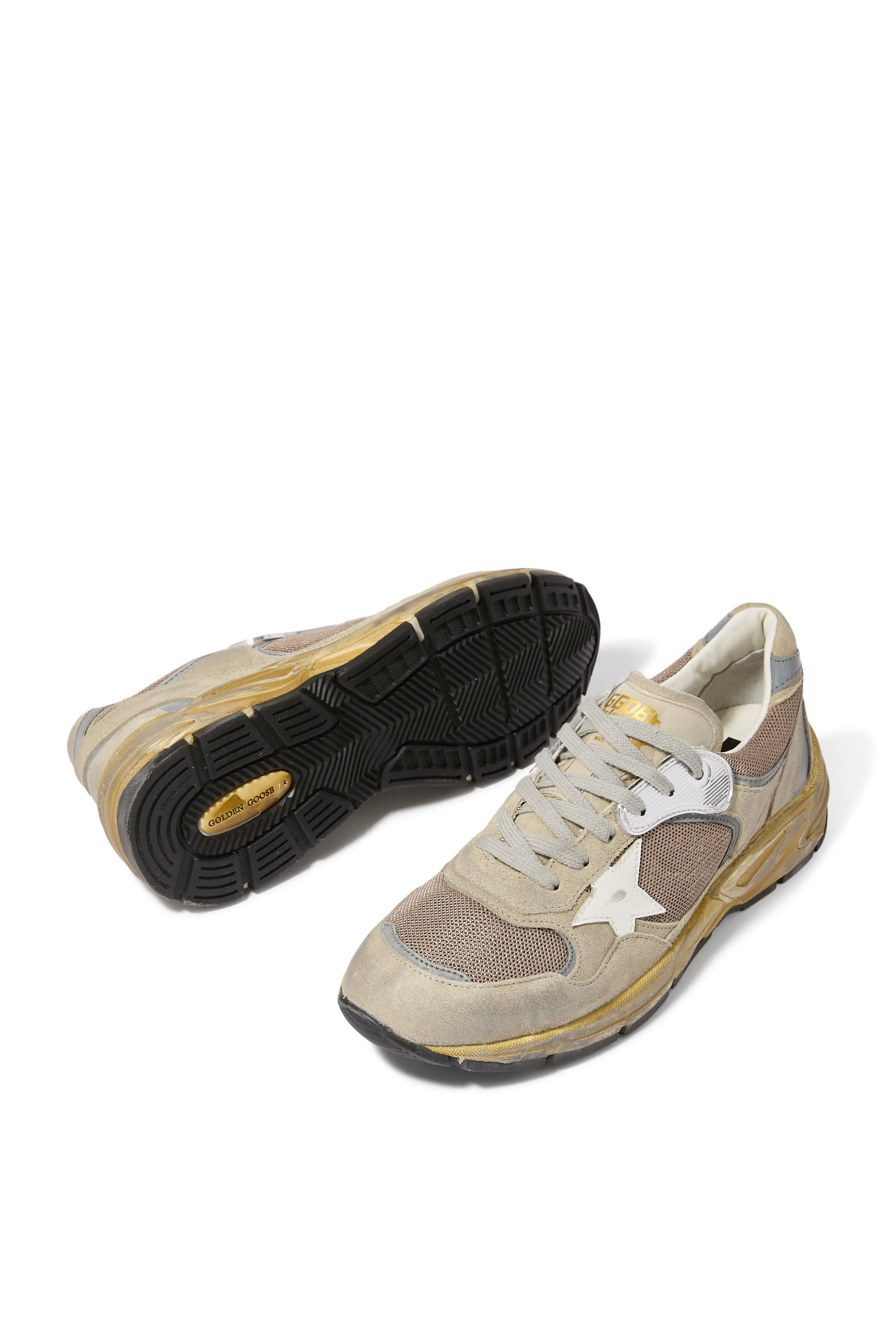 سنيكرز داد ستار