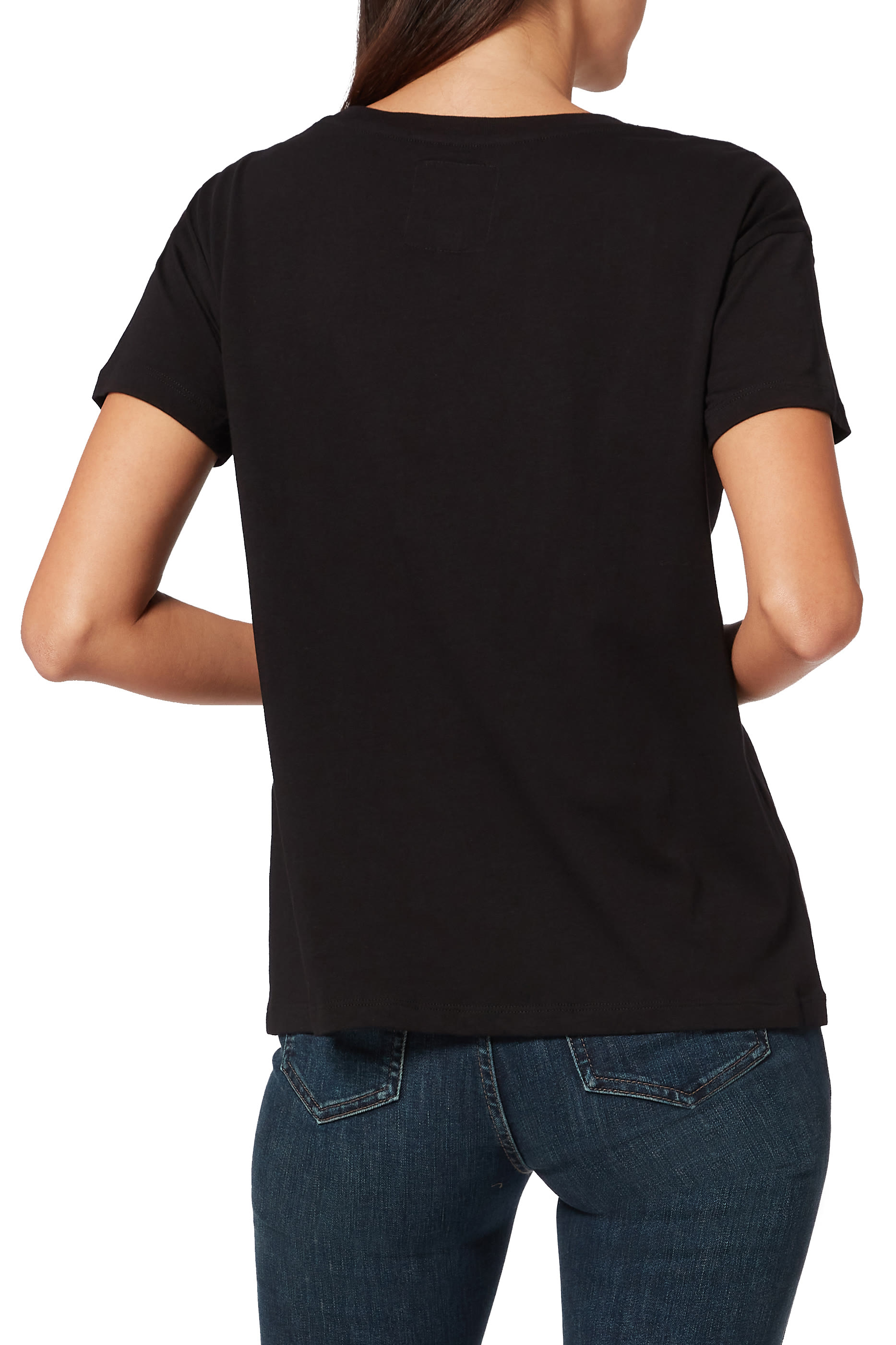 تي شيرت أيكون بحلي معدنية على شكل شعار الماركة