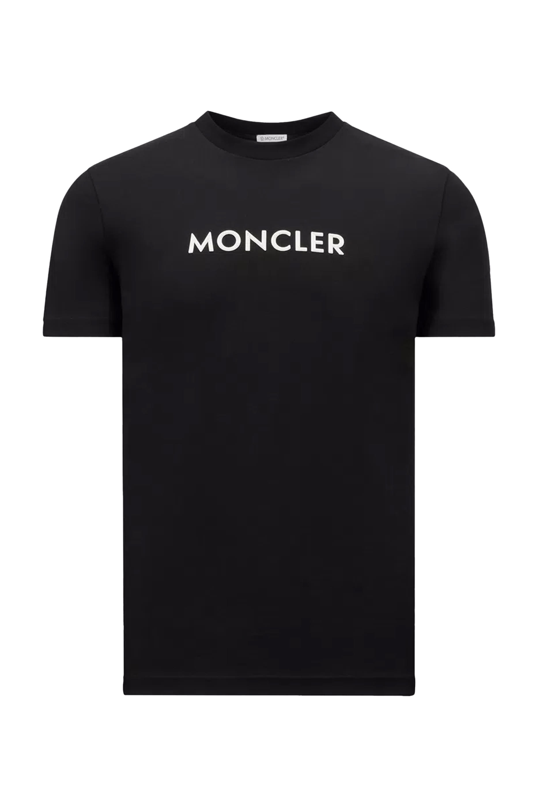 تيشيرت بأكمام قصيرة وشعار الماركة