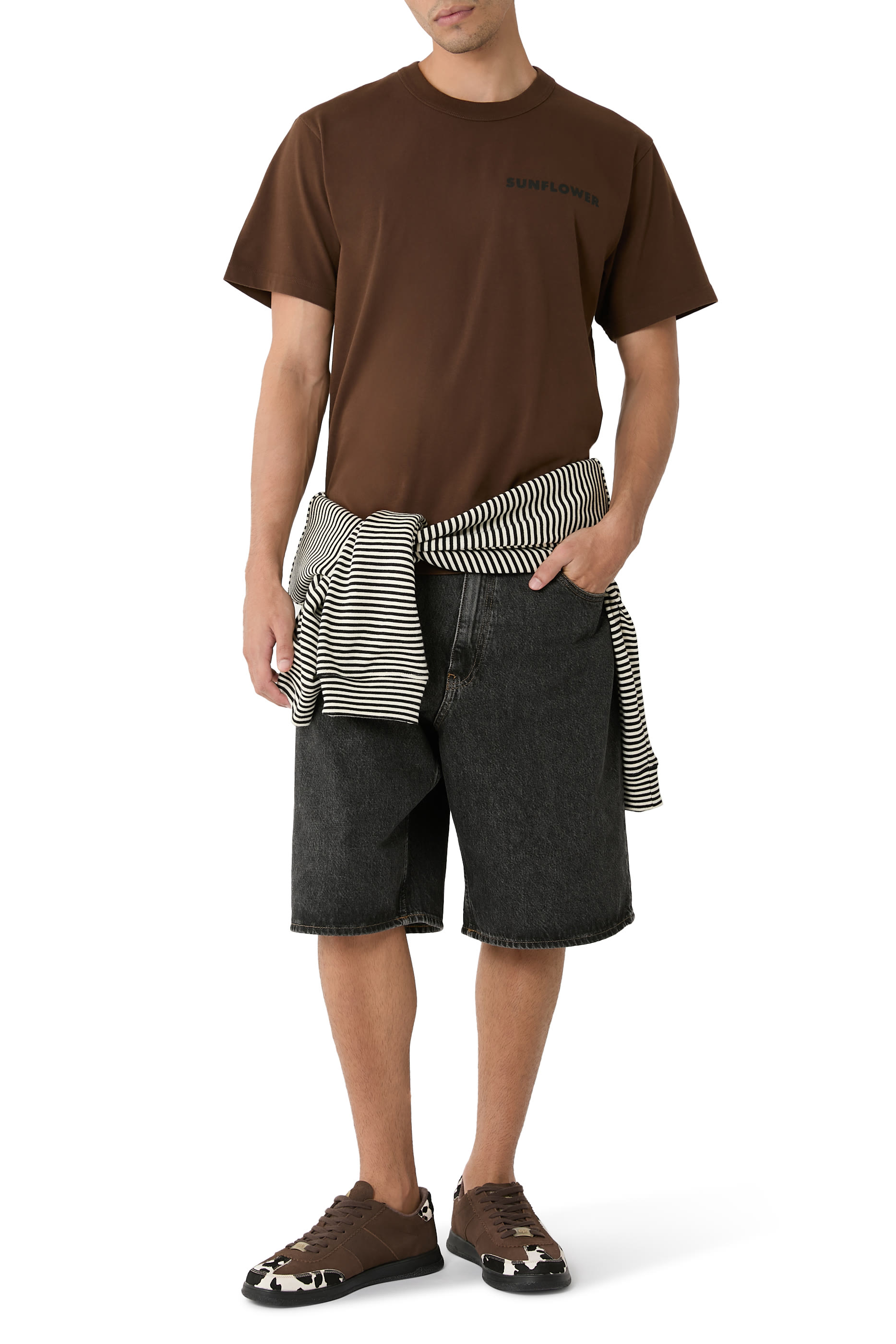 تيشيرت ماستر بشعار الماركة