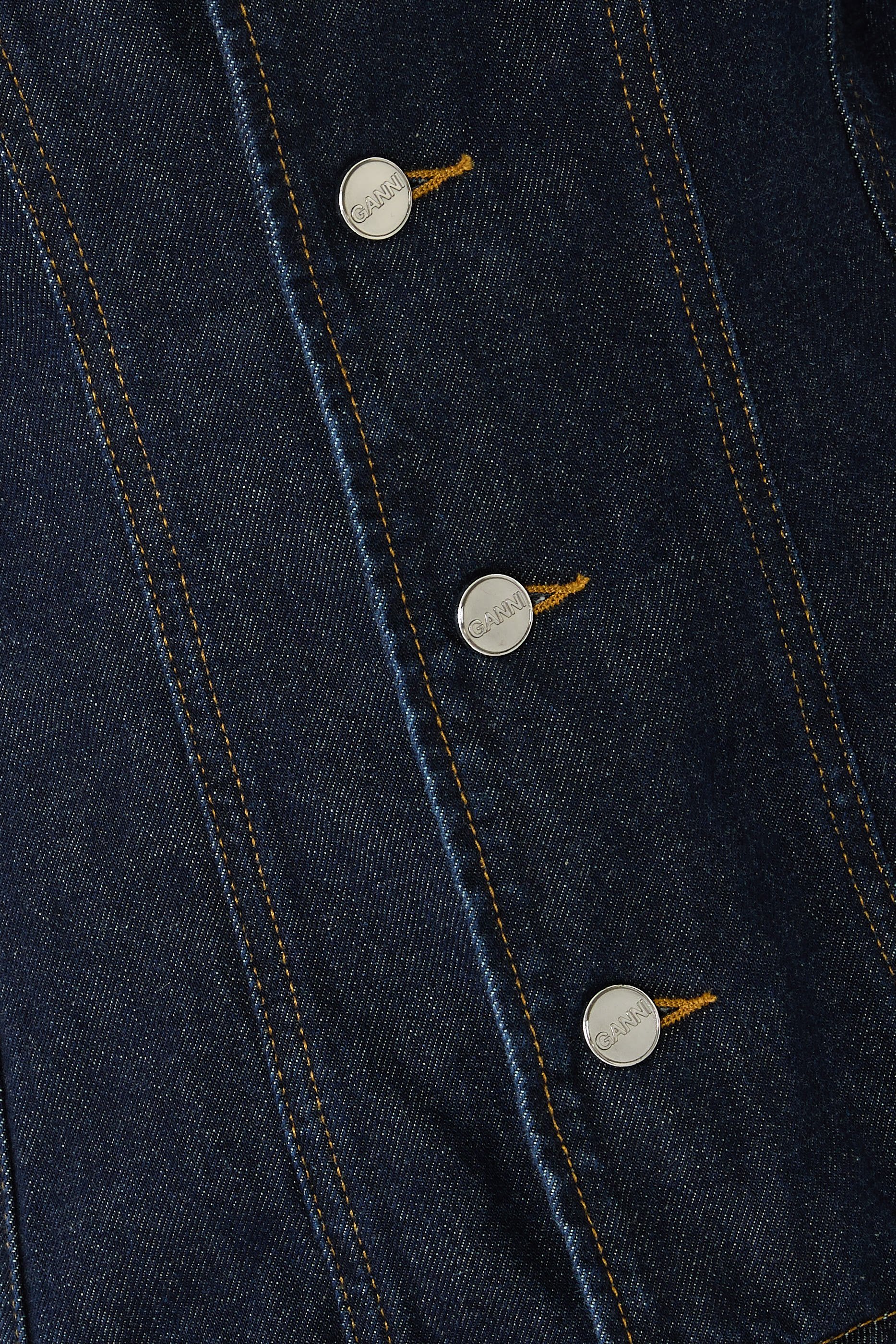 بليزر بياقة V دنيم