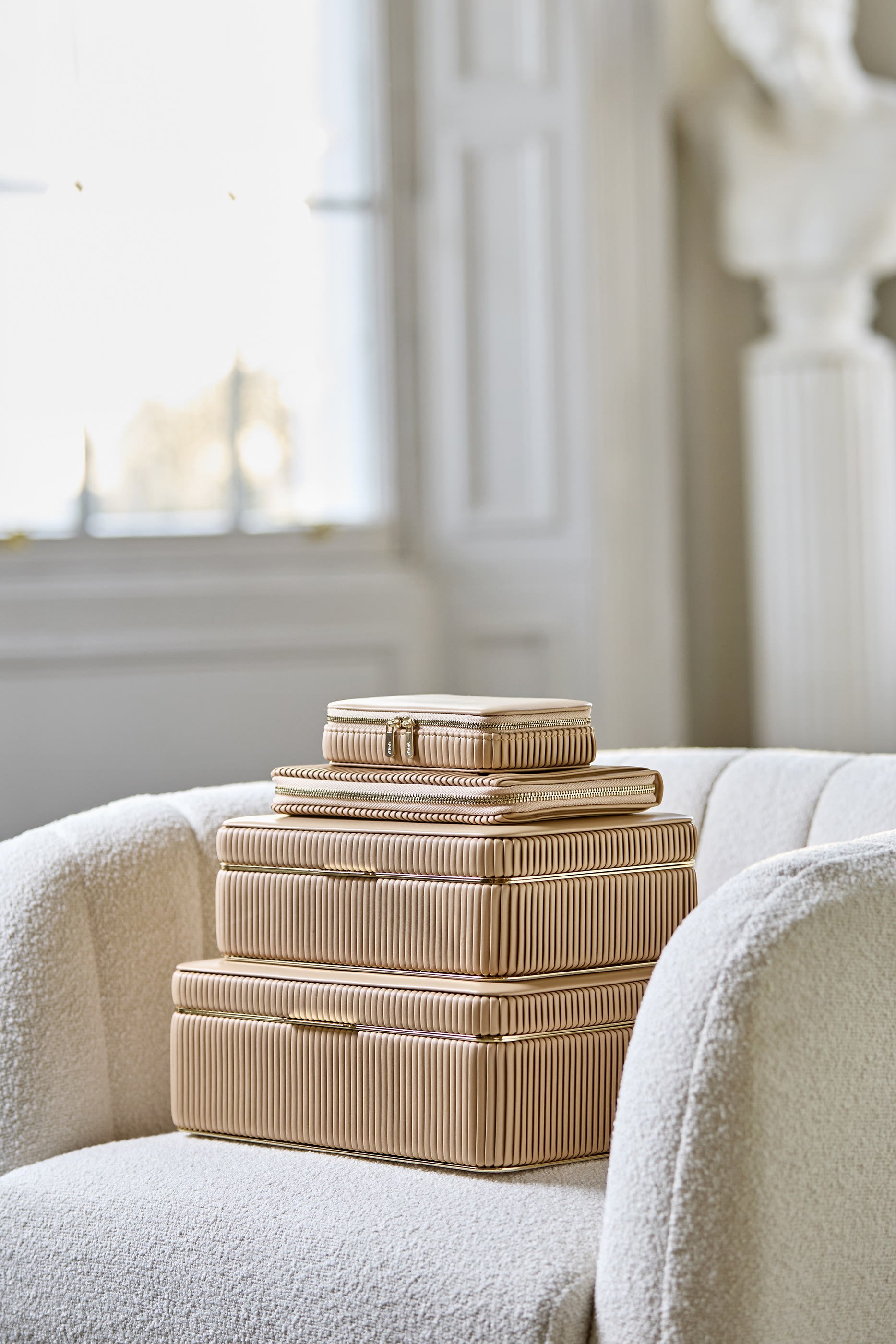 صندوق مجوهرات بيلا متوسط