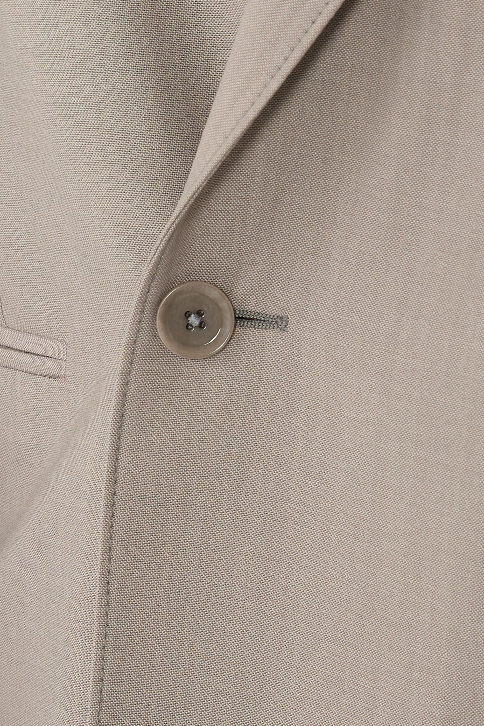 جاكيت بصفي أزرار قماش ناعم