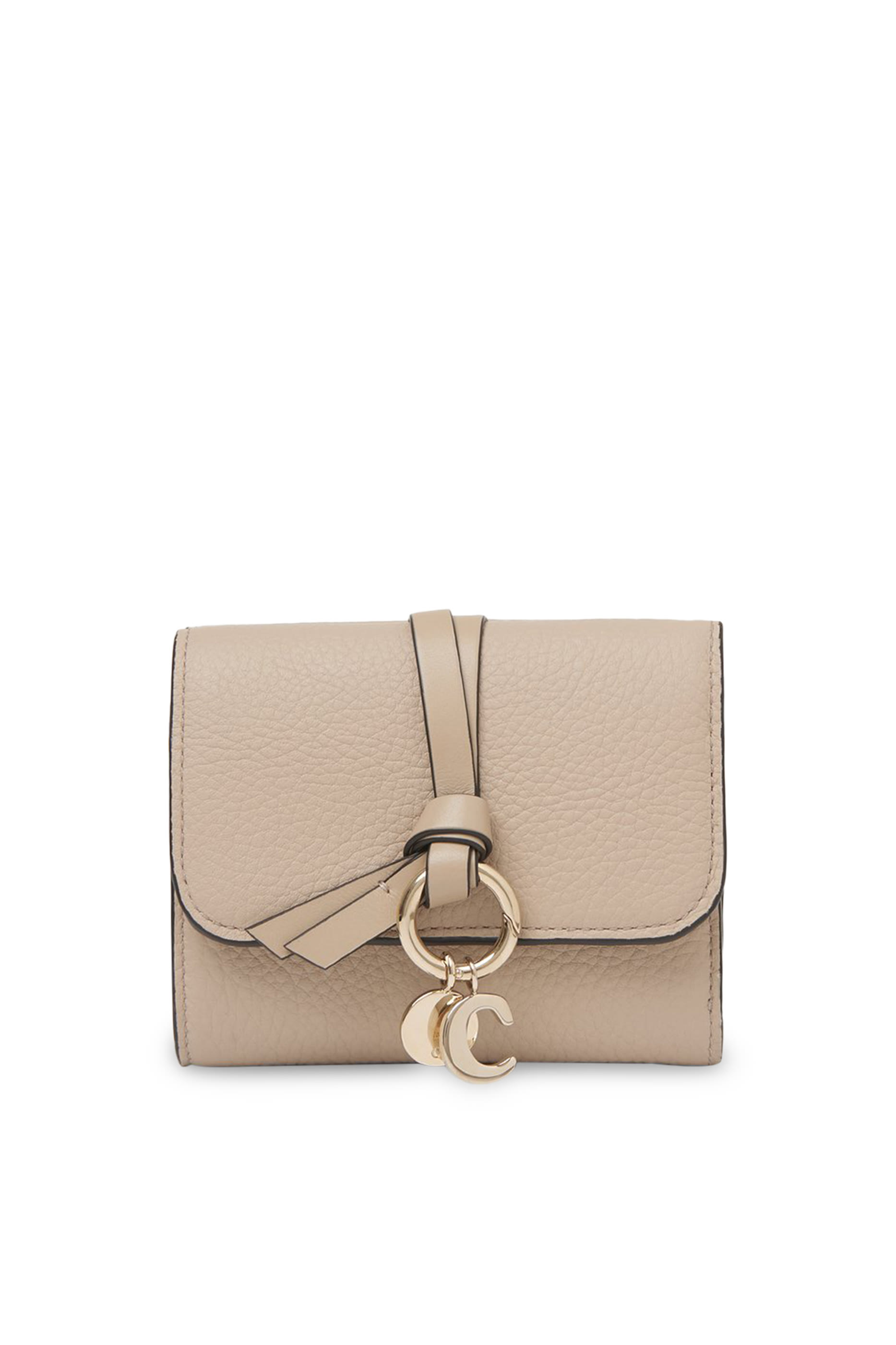 محفظة صغيرة بتصميم ثلاثي الطي