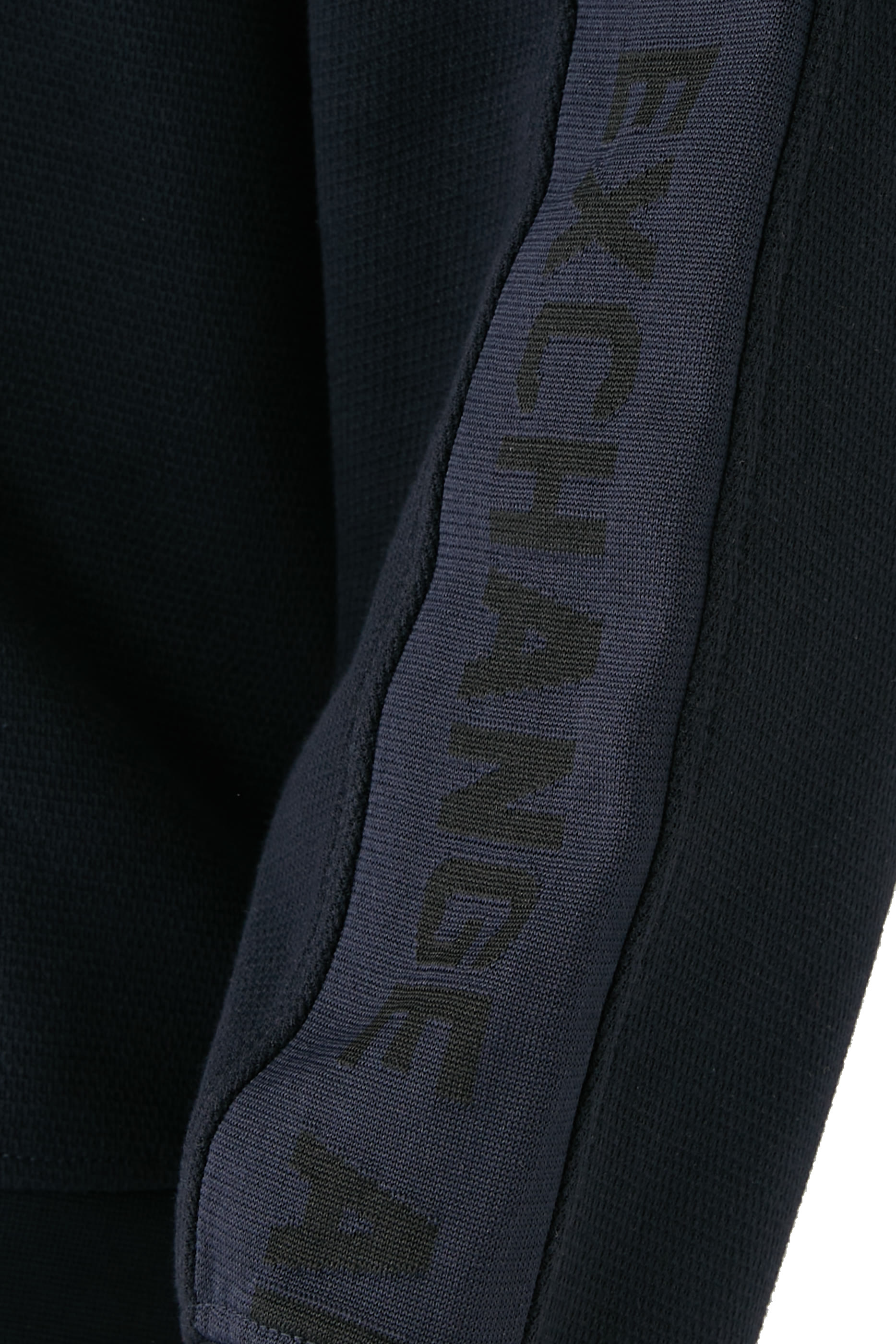 سويت شيرت بسحاب