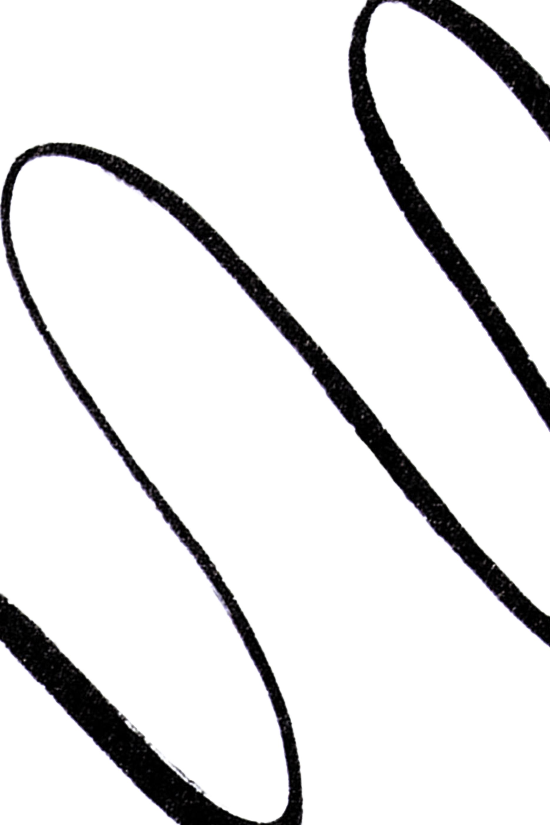 ايلاينر ستايلو أرتيستيك