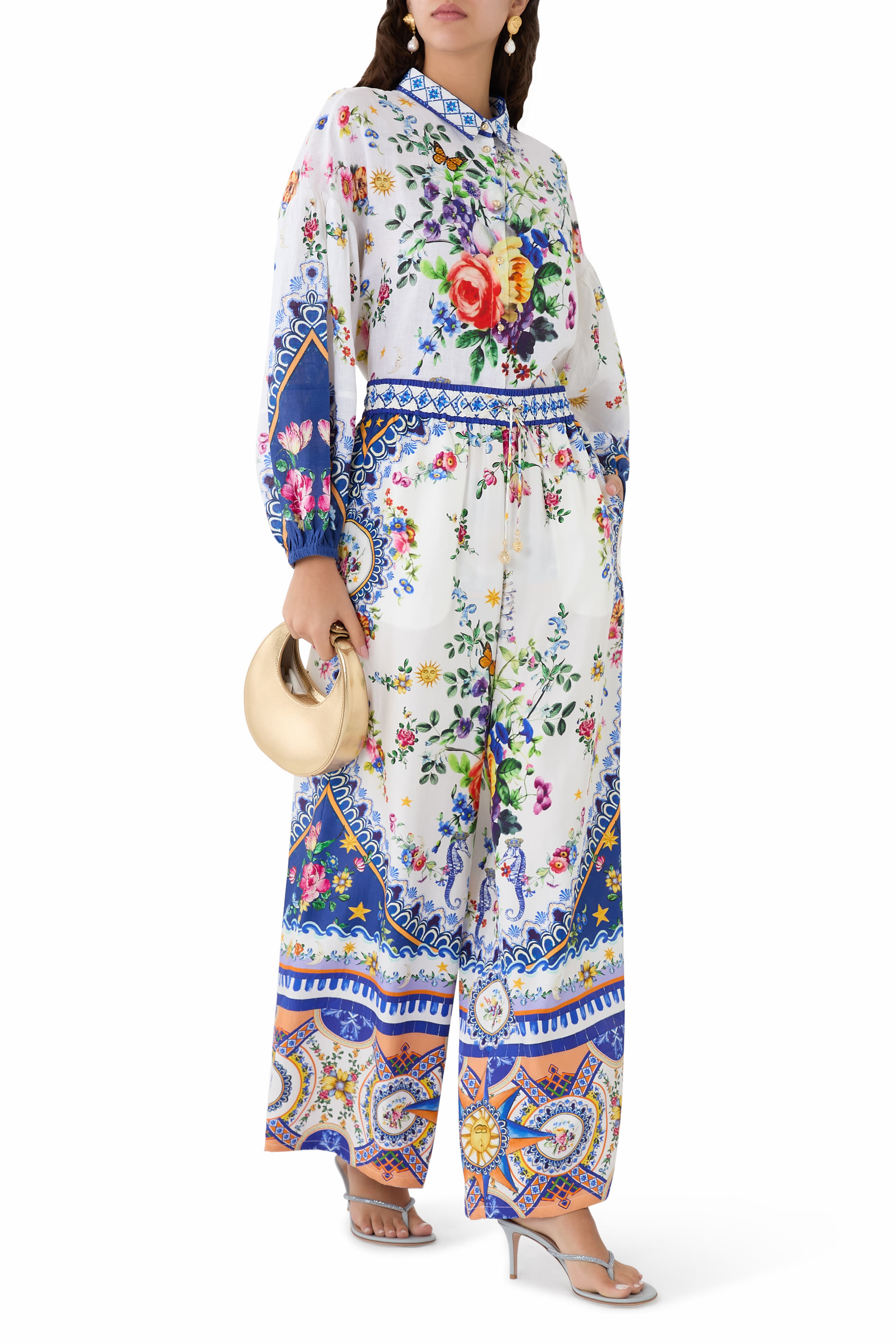 بلوزة بنمط قميص بأكمام منفوخة