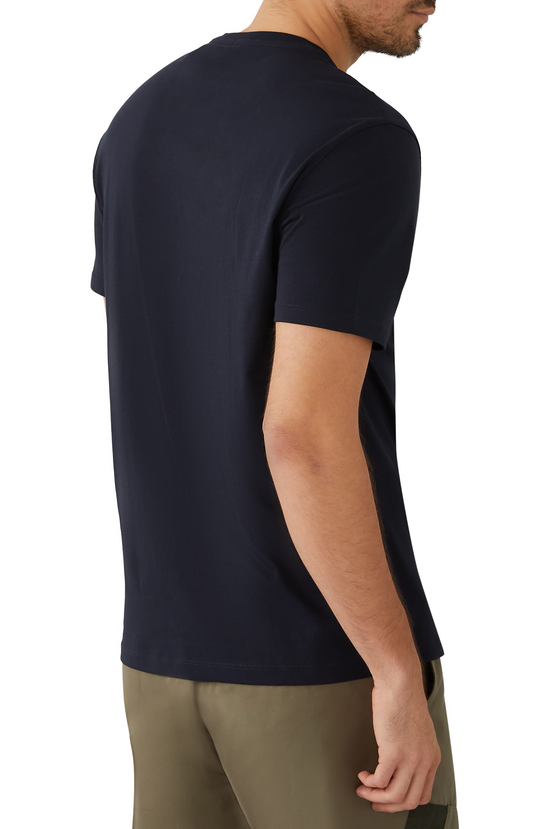 تيشيرت بشعار الماركة