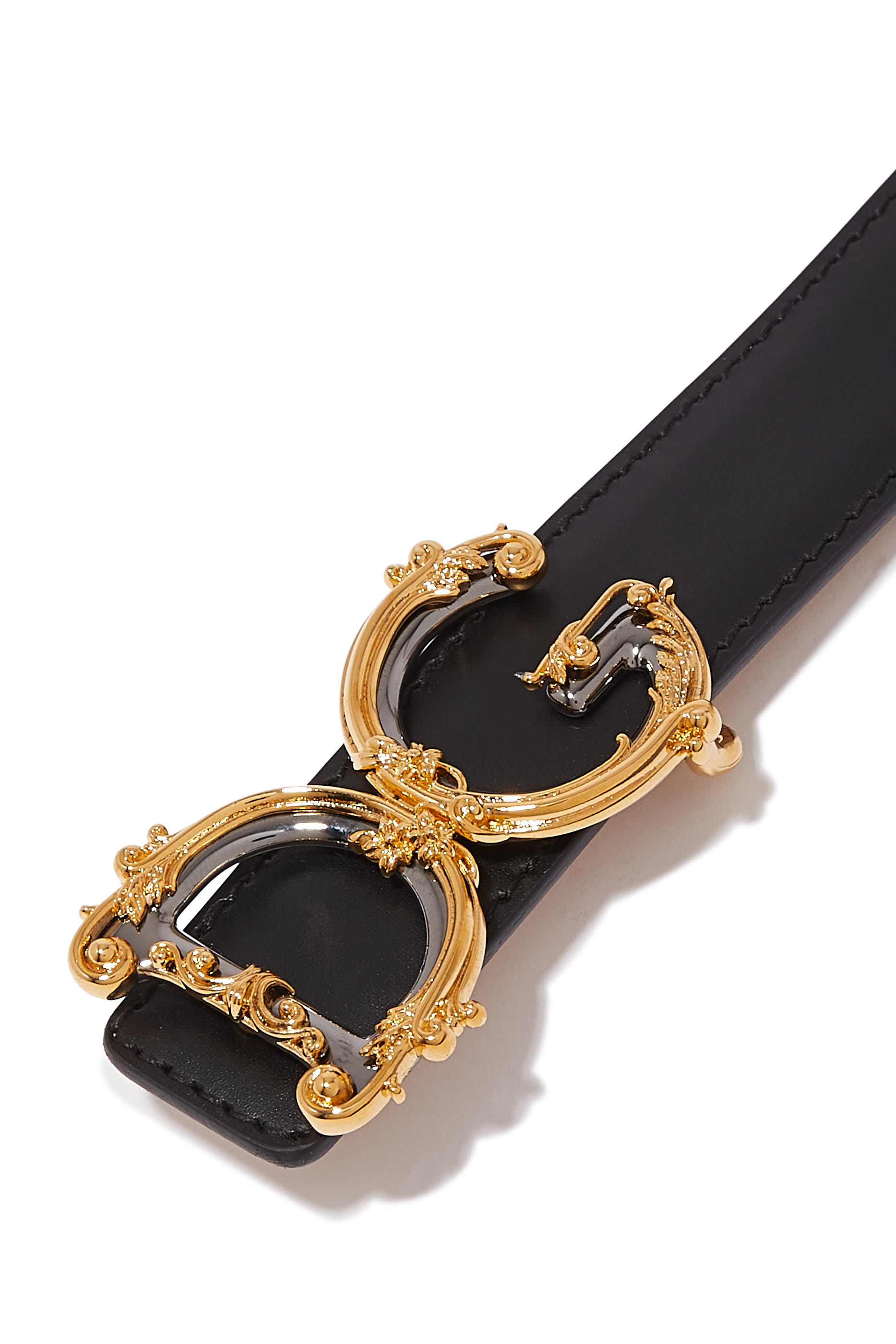 حزام جلد بشعار الماركة