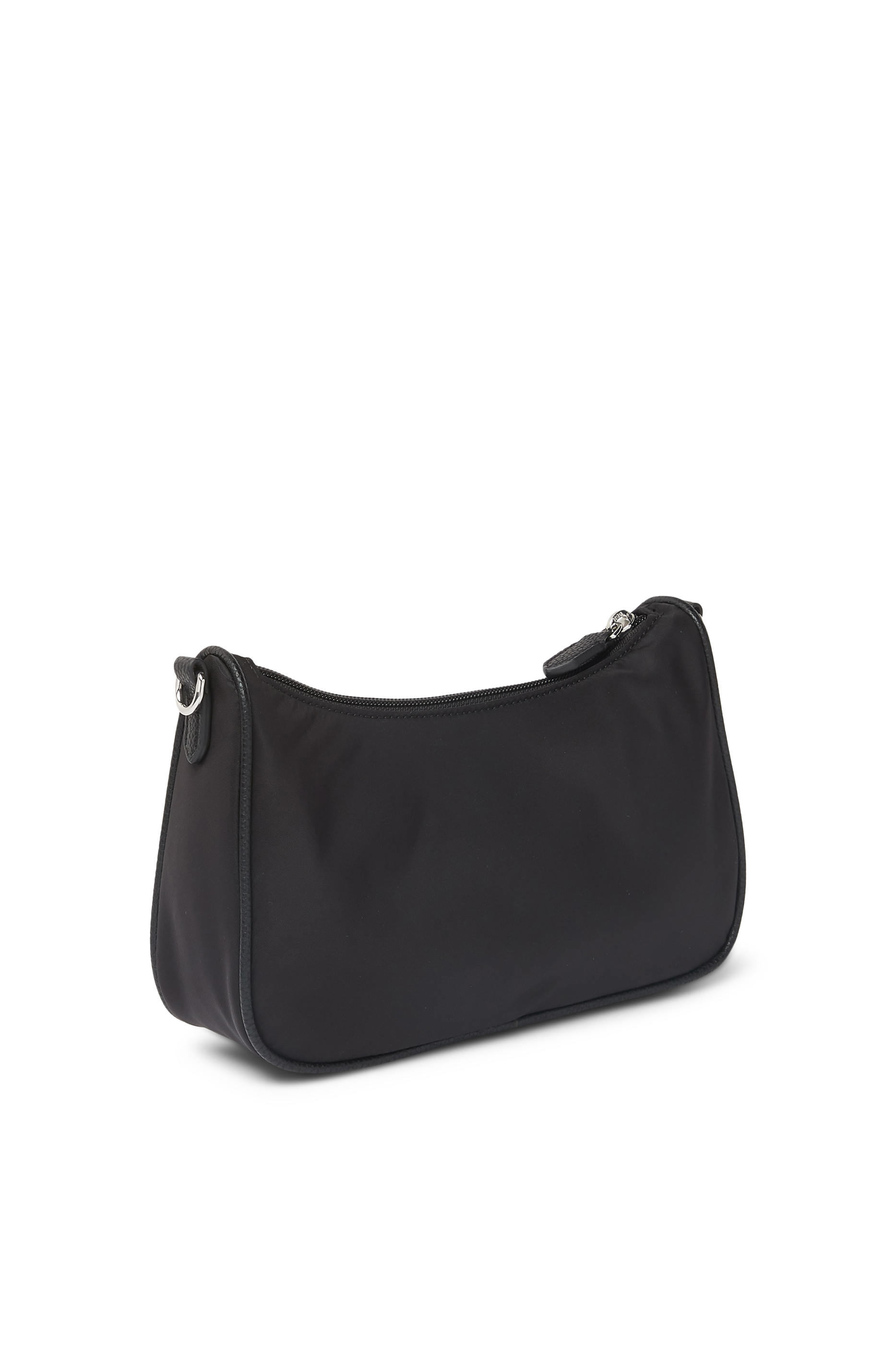 حقيبة كروس مستطيلة نايلون معاد تدويره بحلية بشعار الماركة