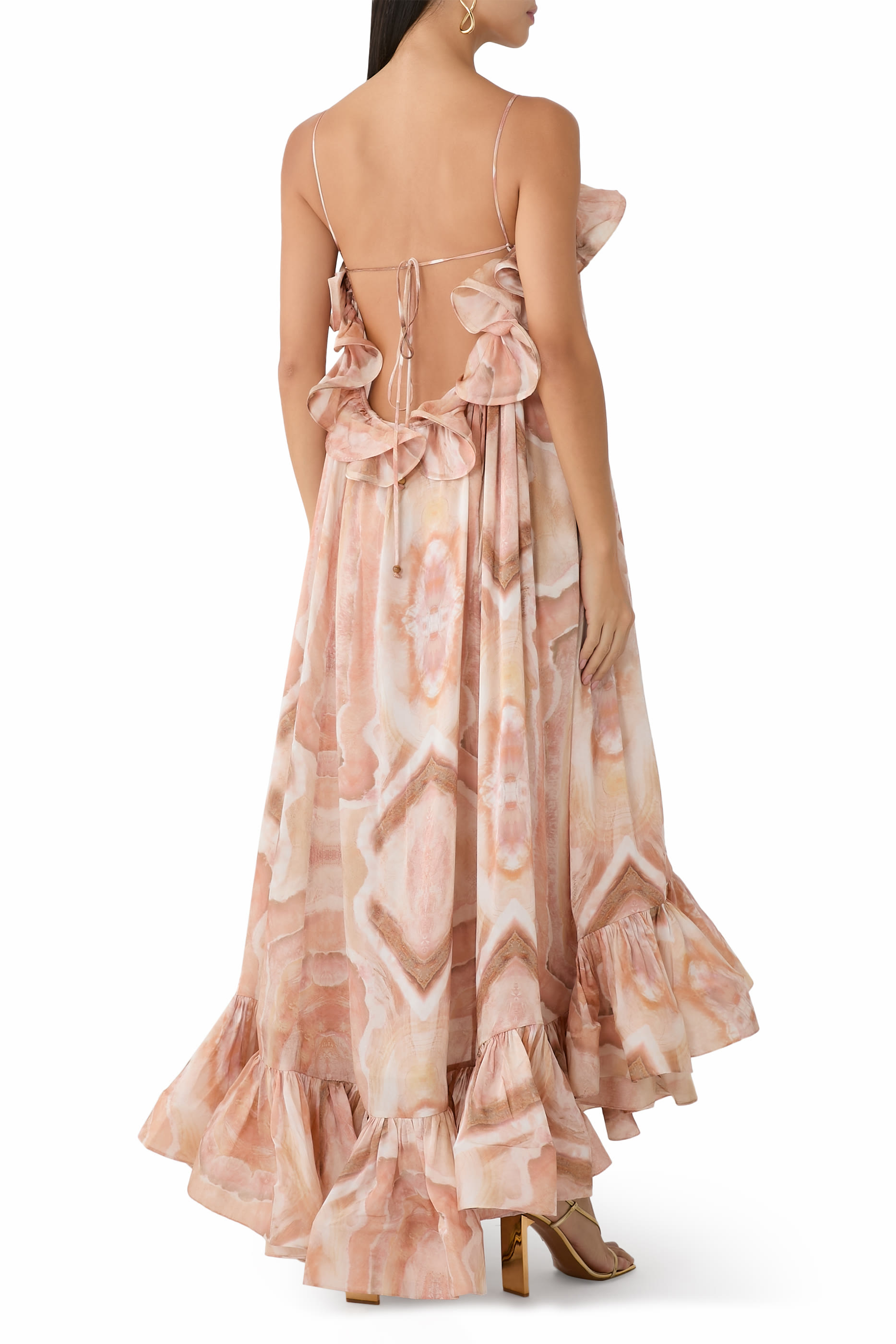 فستان سهرة الومينيت بكشكش