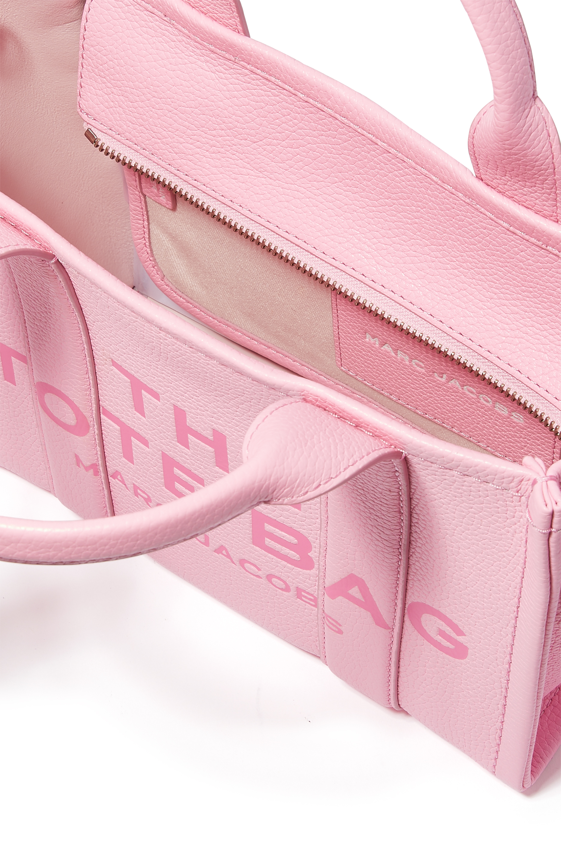 حقيبة يد صغيرة