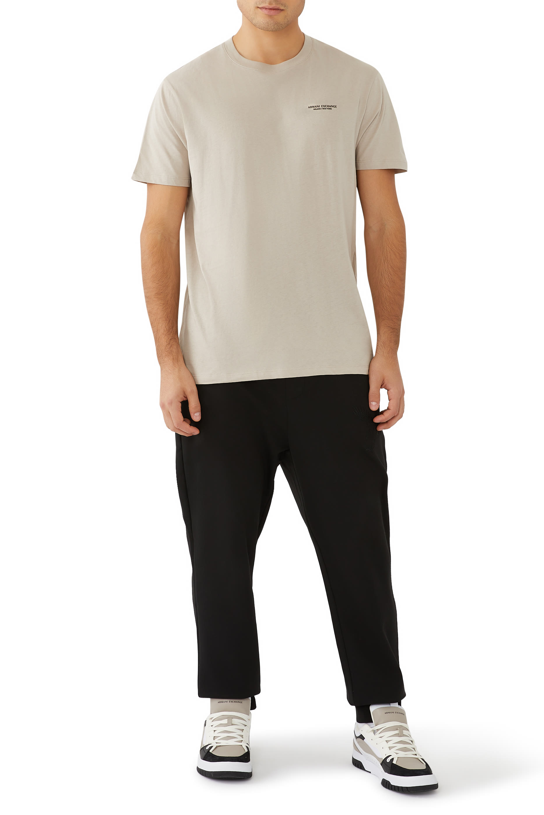 تيشيرت بشعار الماركة