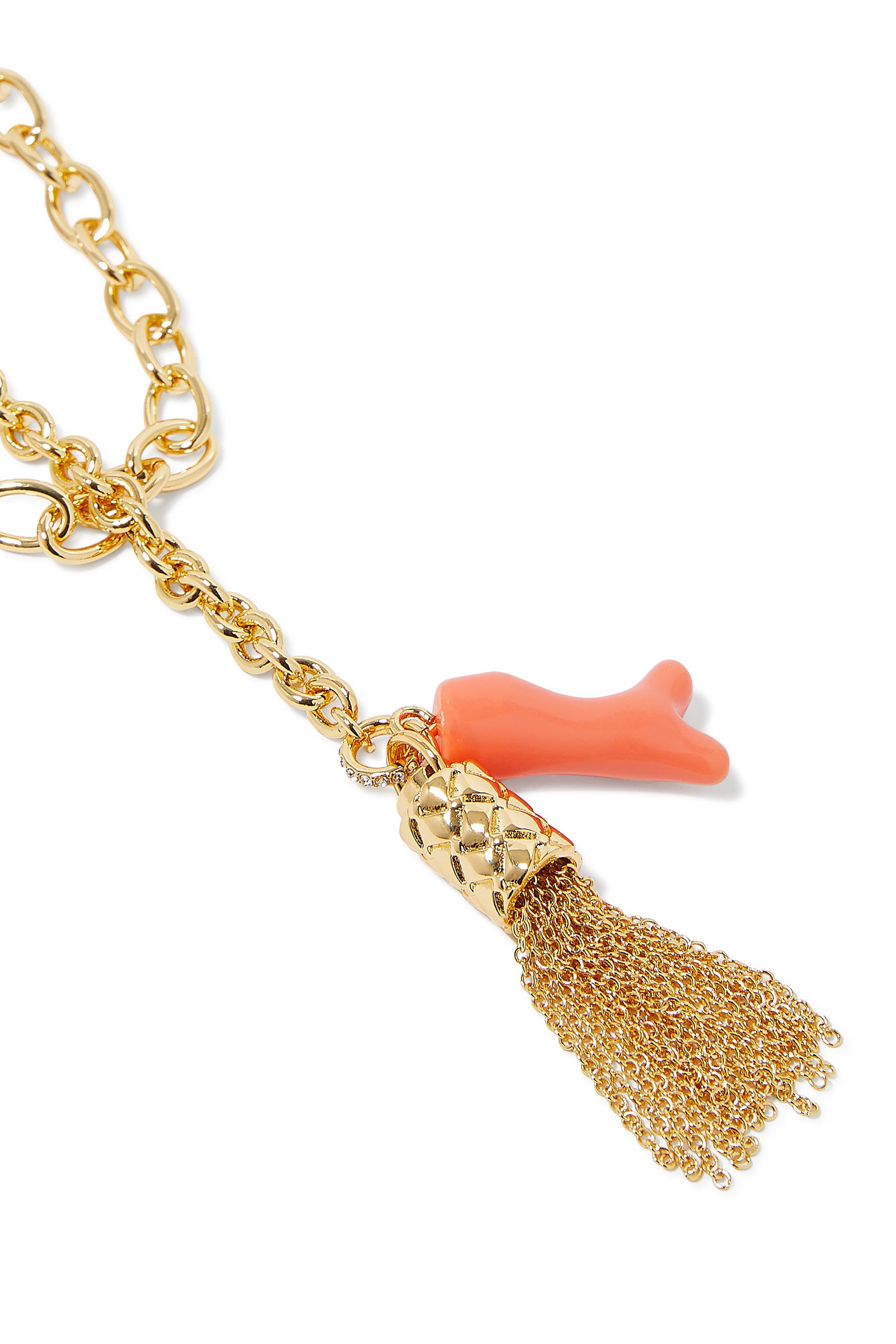 قلادة بحلية طويلة