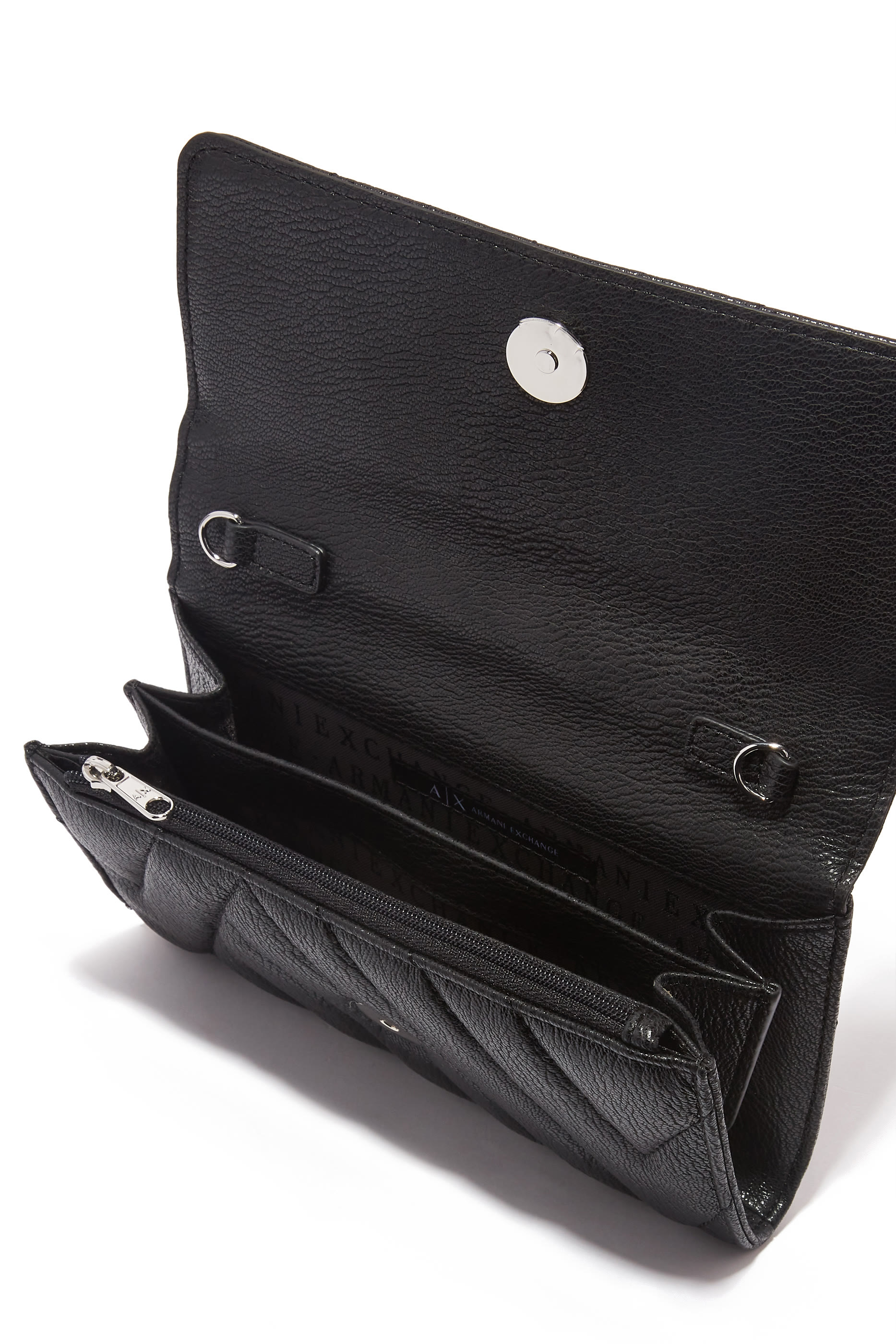 محفظة مبطنة بشعار الماركة