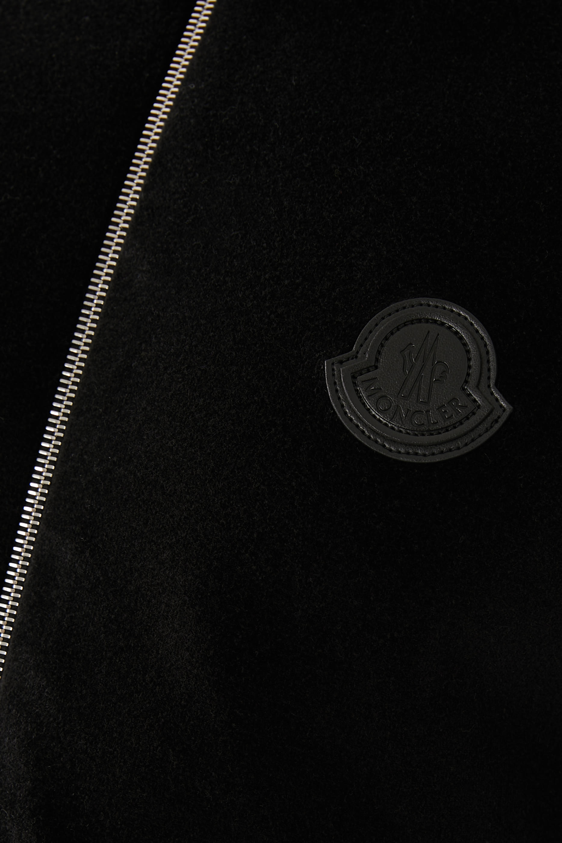 سويت شيرت شينيل بسحاب