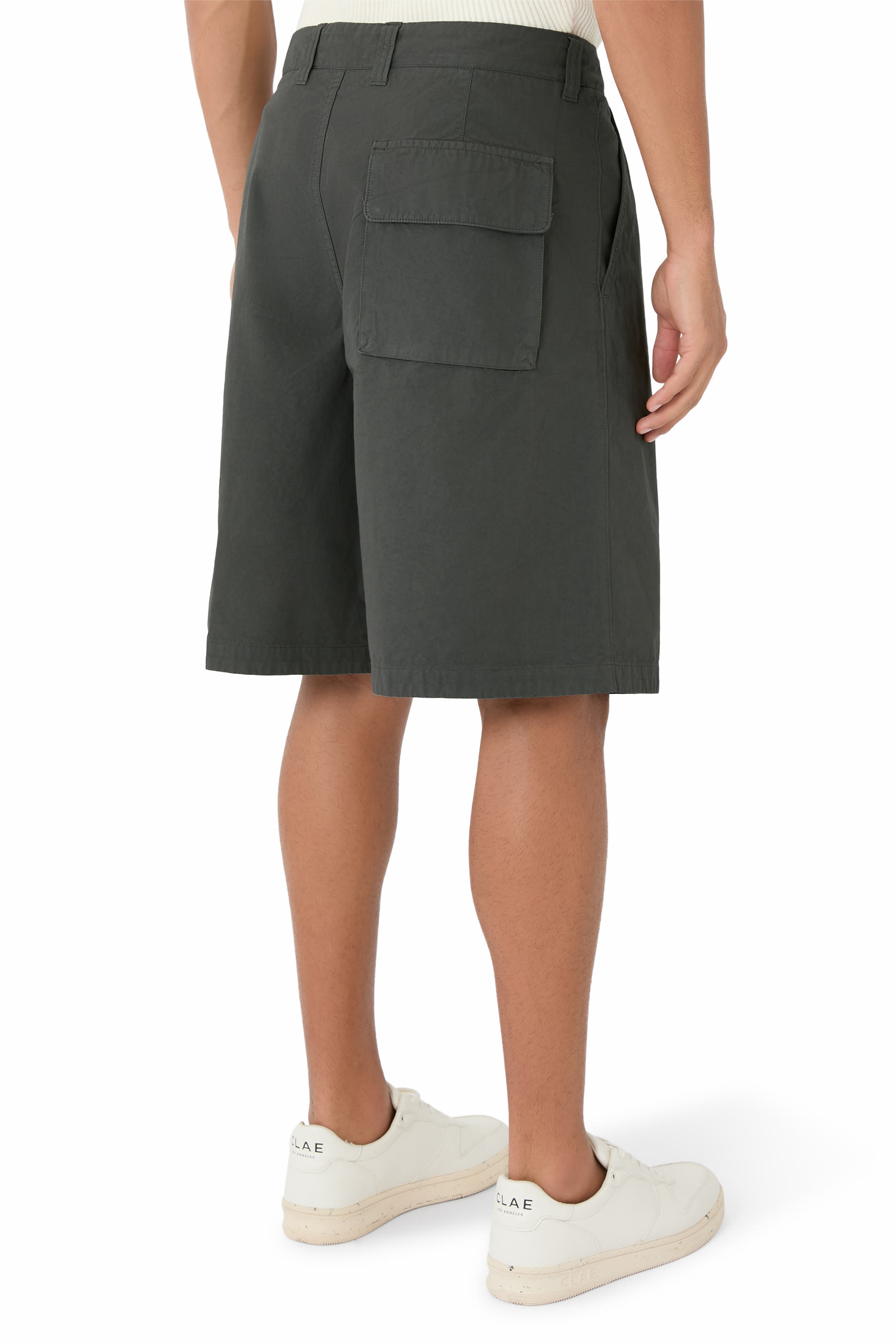 شورت كارغو برقعة شعار الماركة