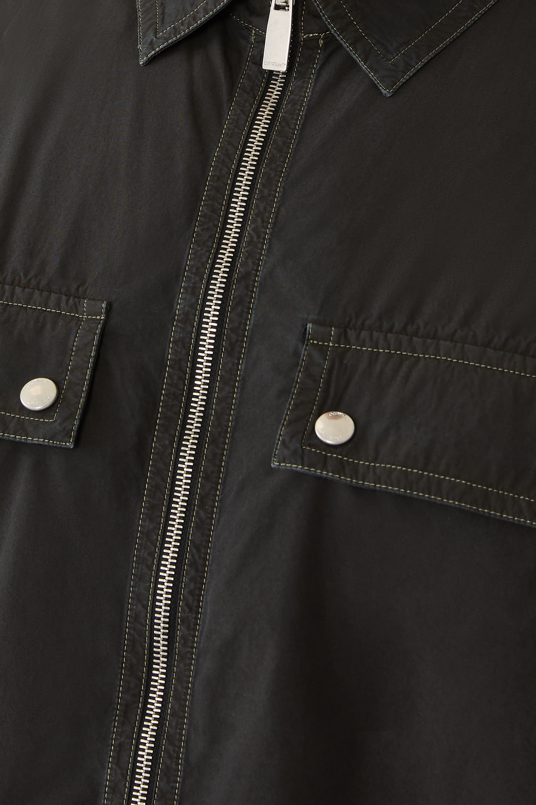 قميص بولينغ بسحاب وشعار السهم