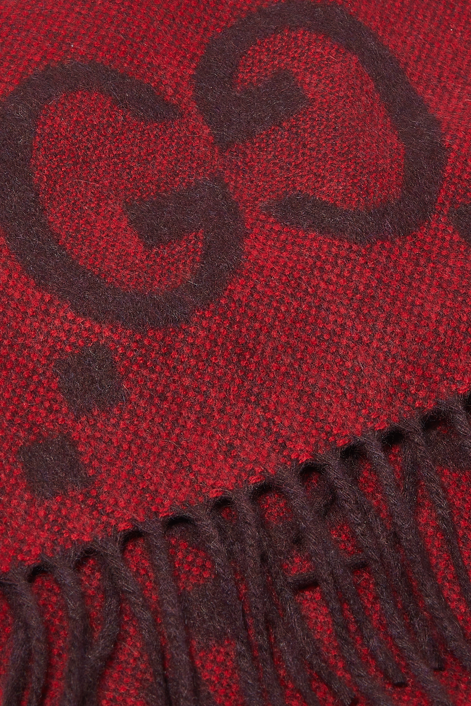 وشاح كشمير بشعار GG جاكار