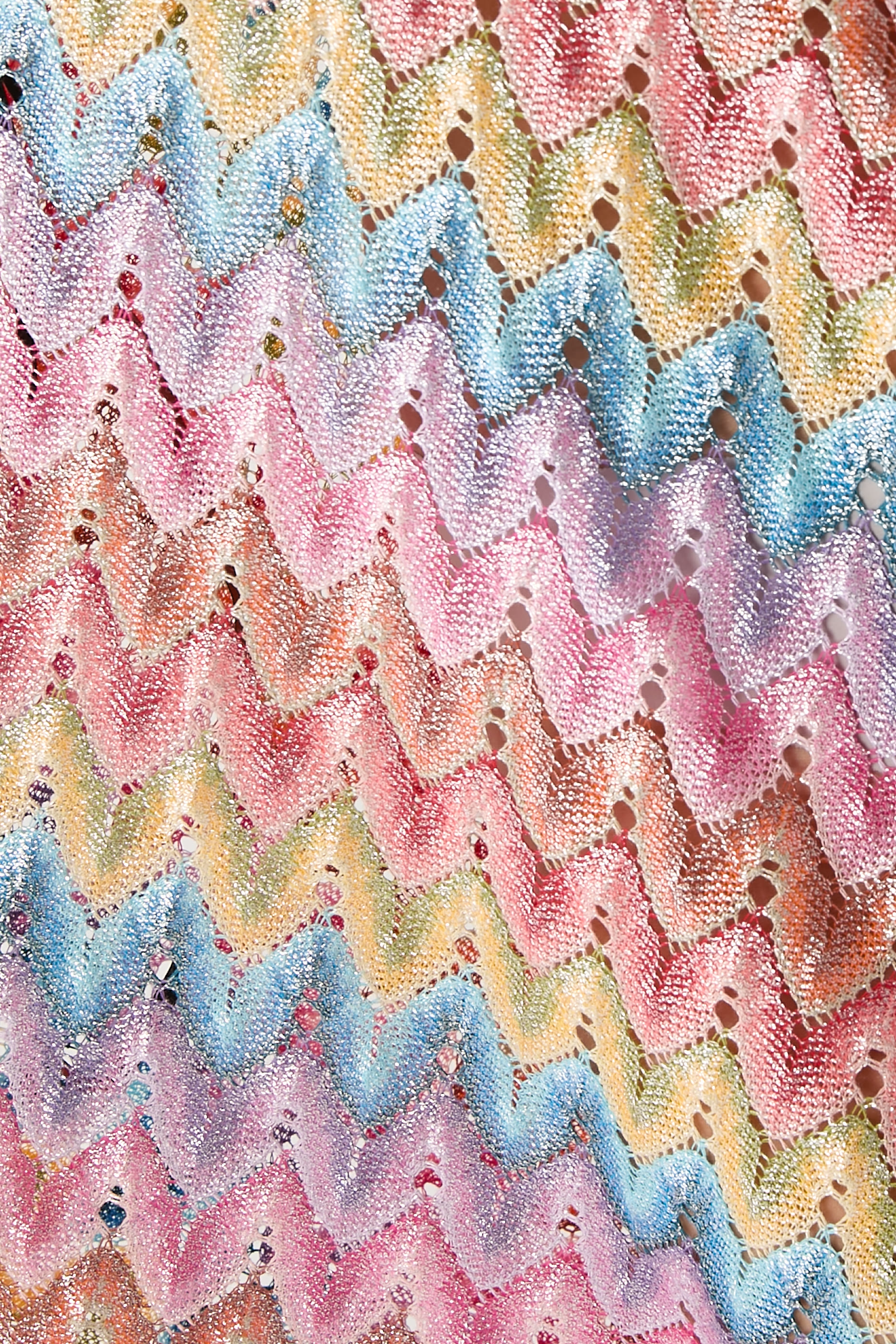 فستان بنقشة خطوط متعرجة للإرتداء فوق ملابس السباحة