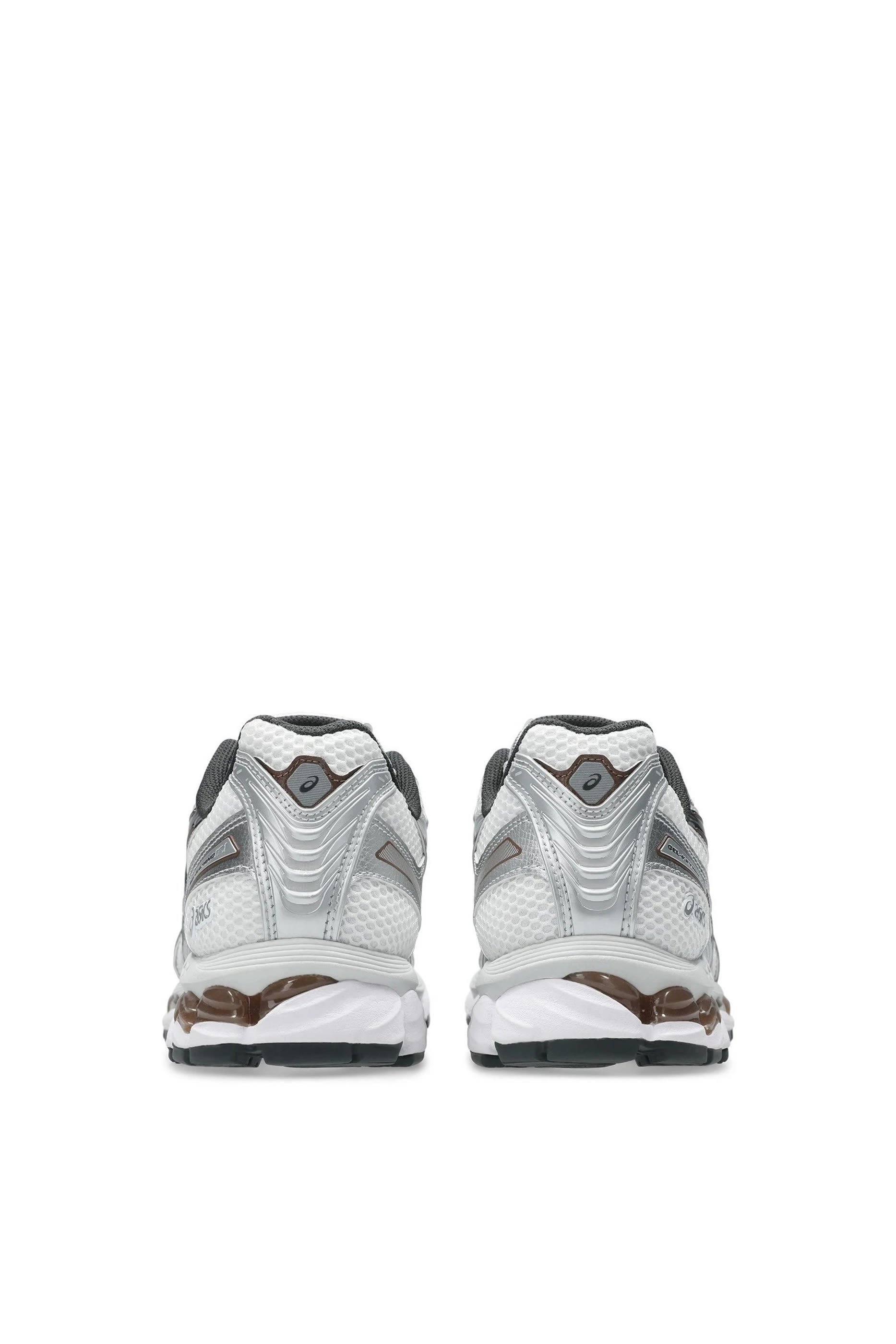 سنيكرز جل-كيانو 12.1