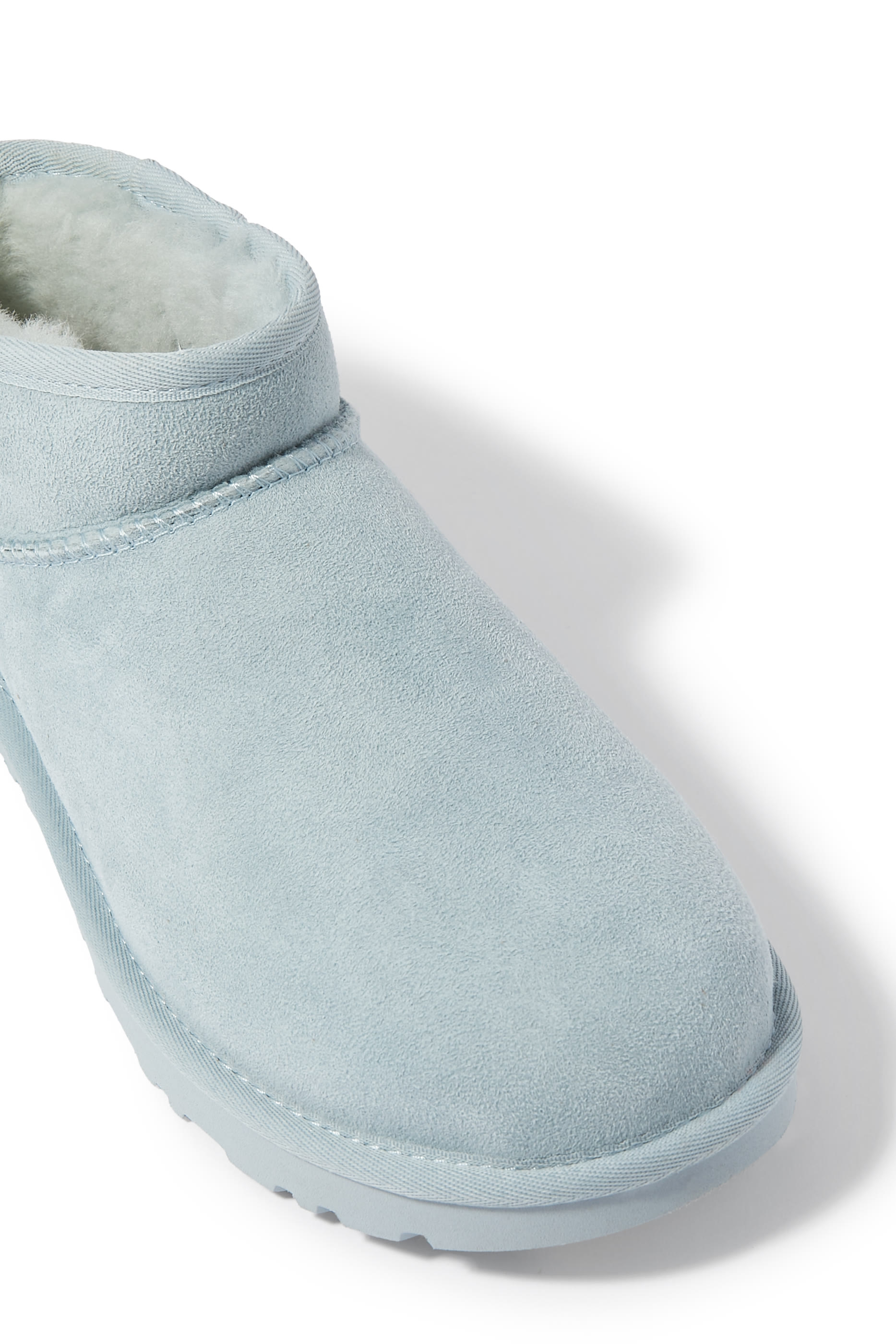 حذاء بوت كلاسيك ميني أولترا