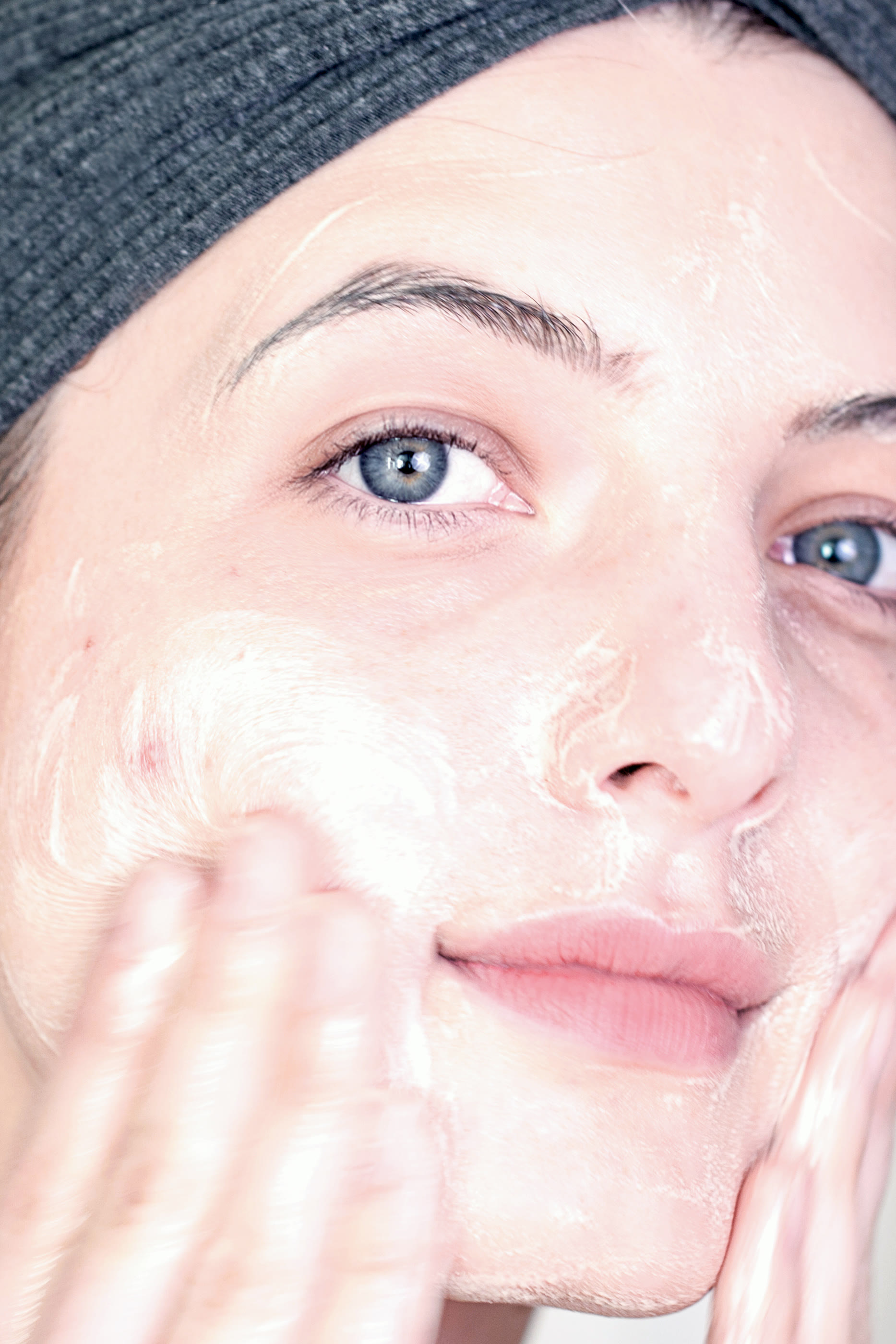 غسول تقنية البشرة