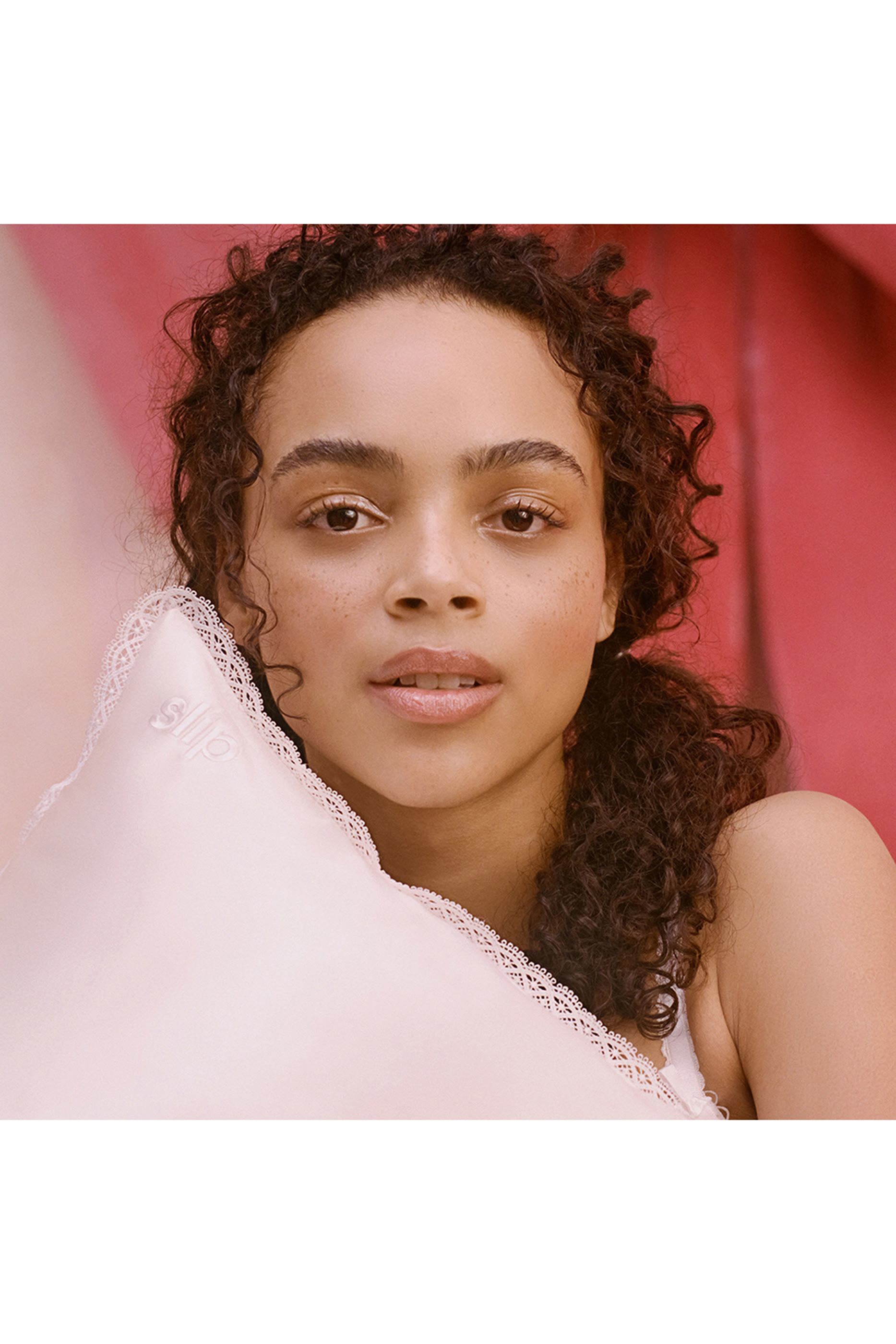 مجموعة هدايا تشارم كوين حرير