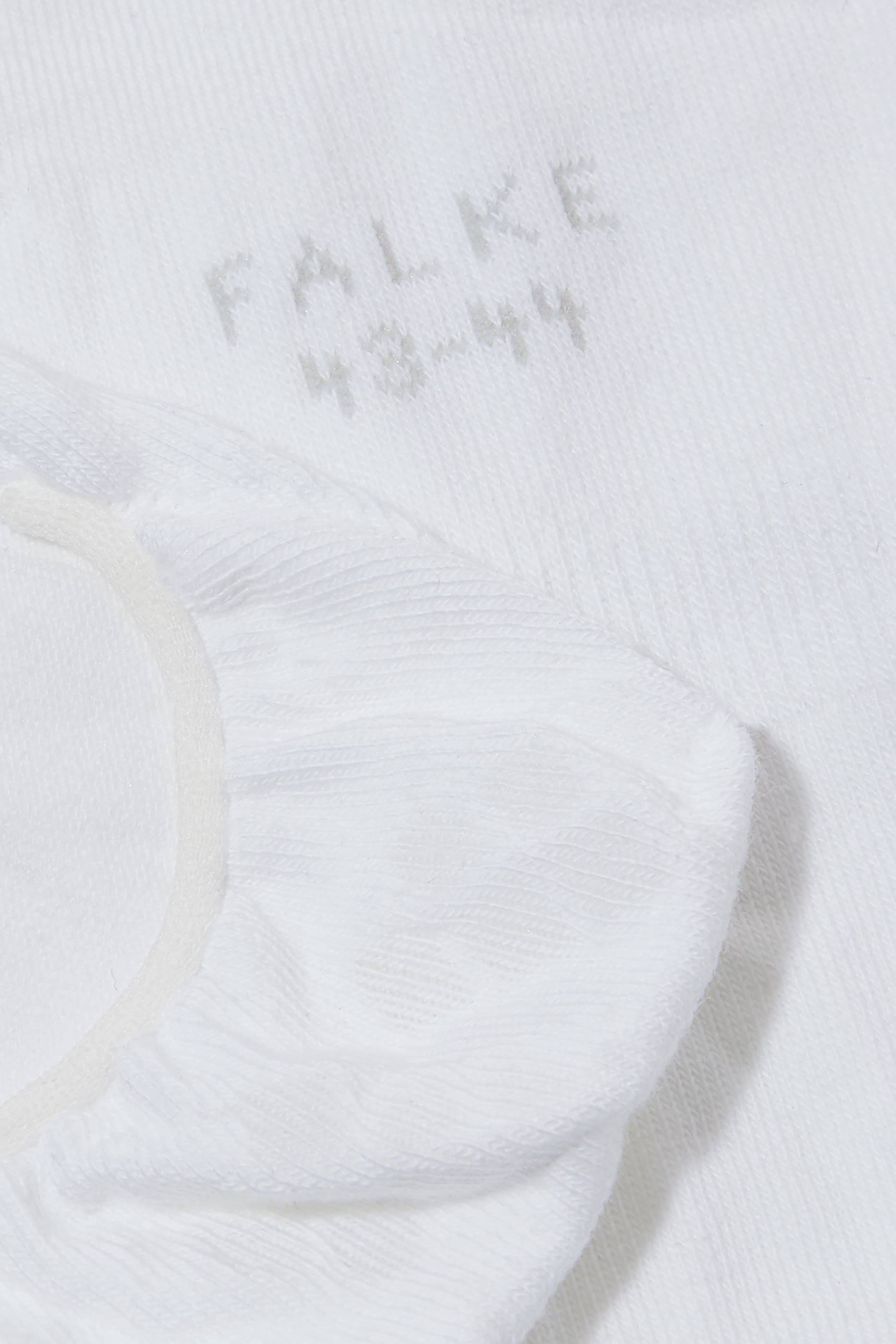 حوارب مخفية