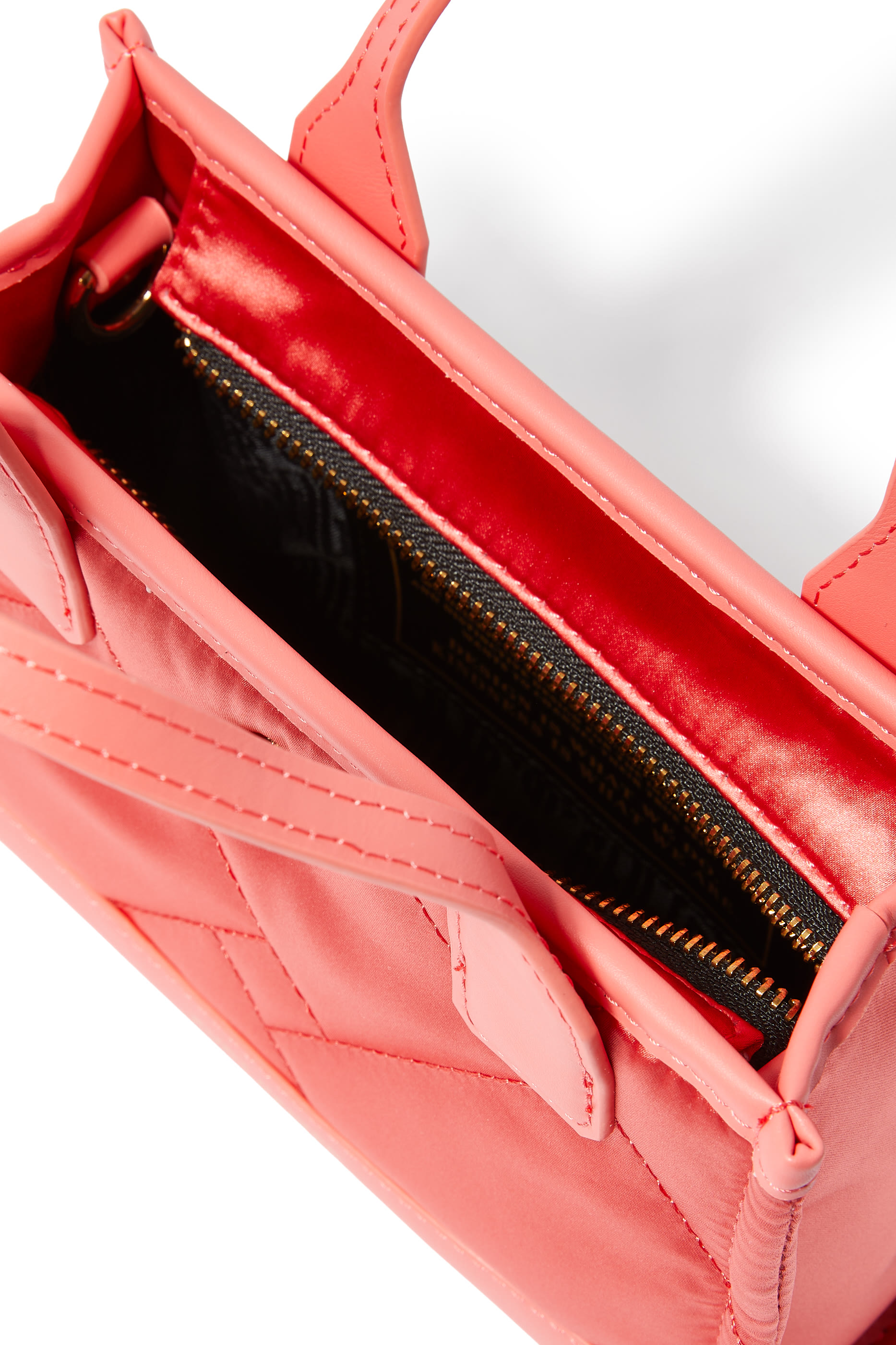 حقيبة يد بتصميم مربع مايكرو نايلون معاد تدويره