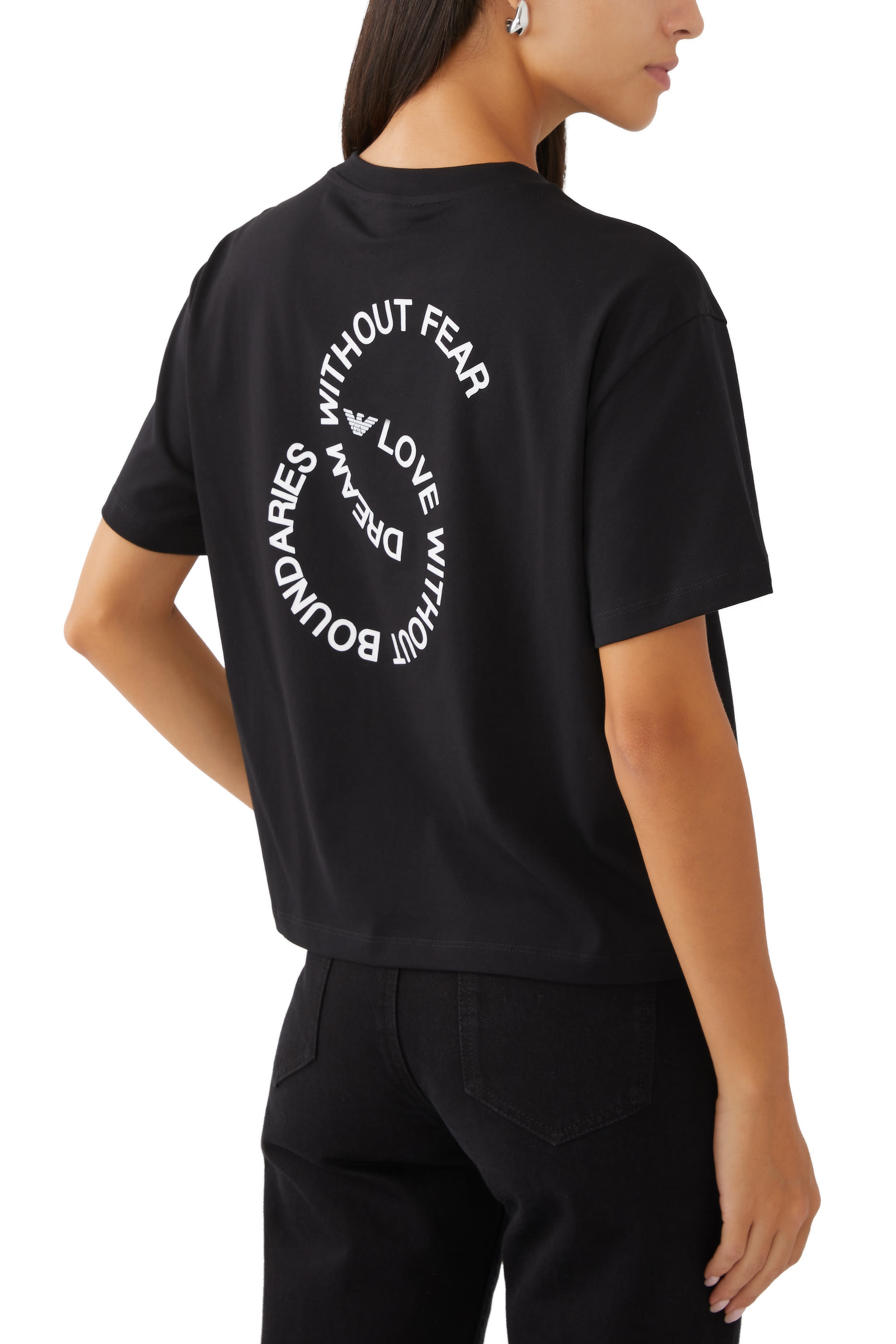 تيشيرت بطبعات شعار الماركة قطن