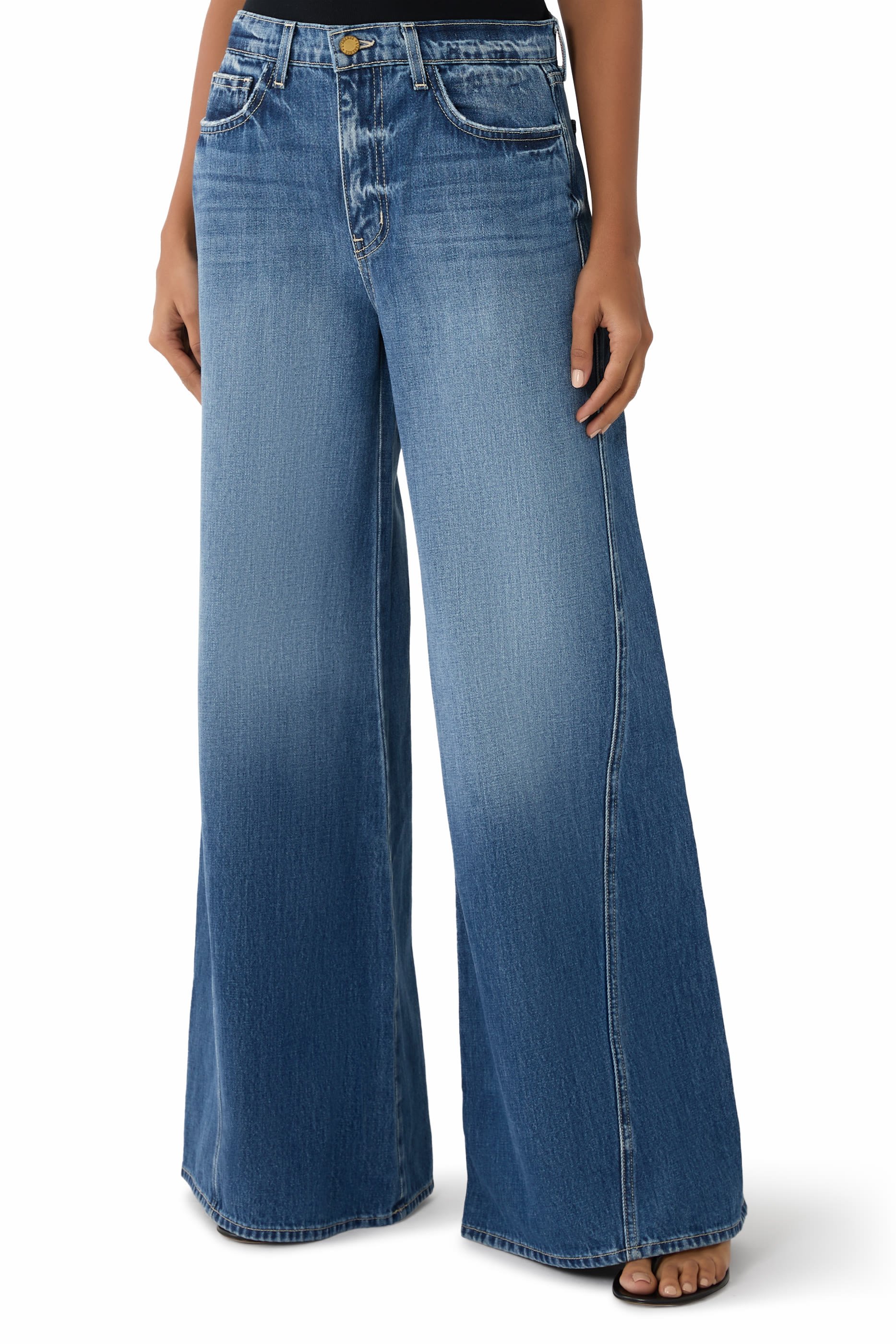 بنطال جينز بو بقصة ساق واسعة