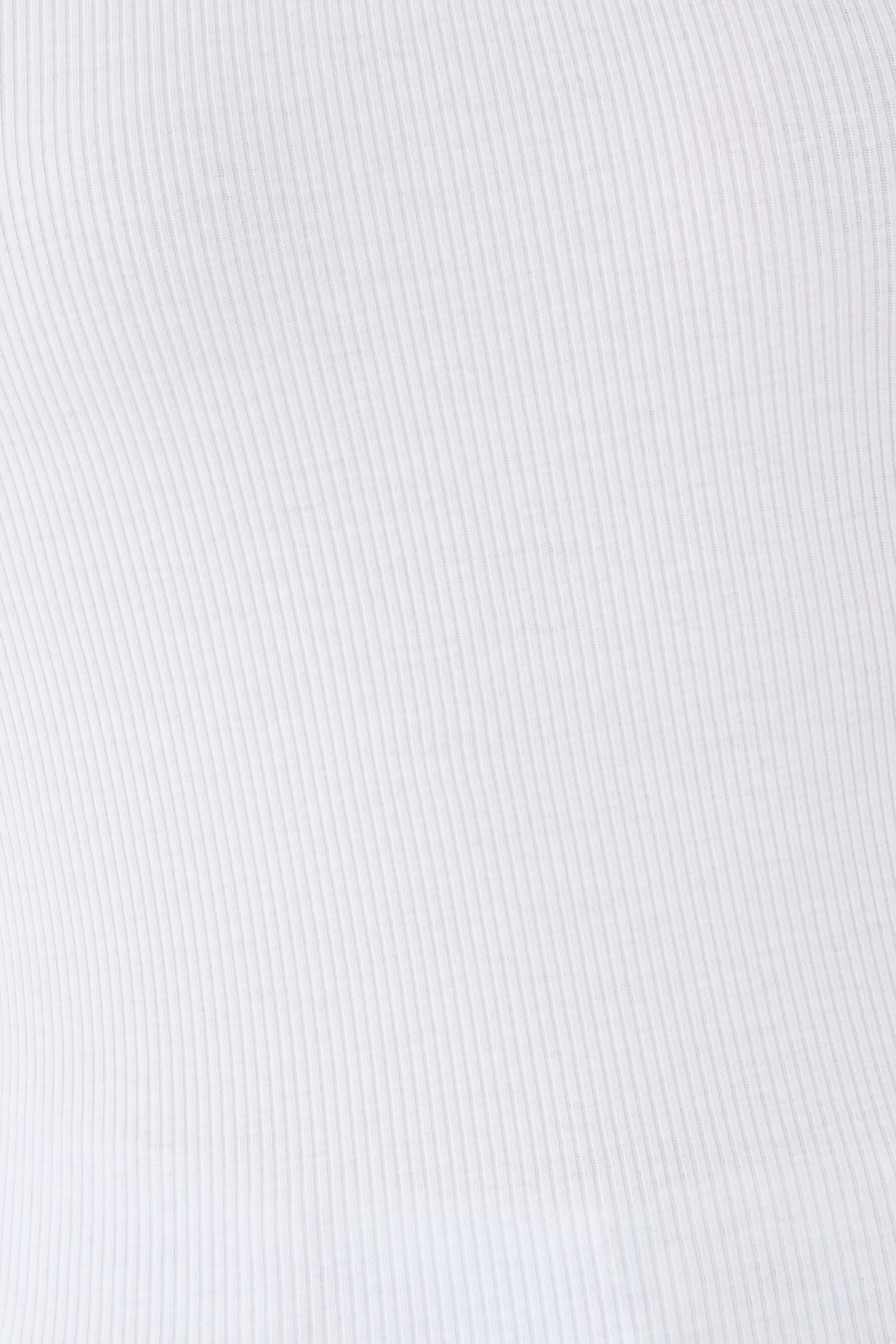 بلوزة ايسنشال بلا أكمام بياقة U قماش مضلع