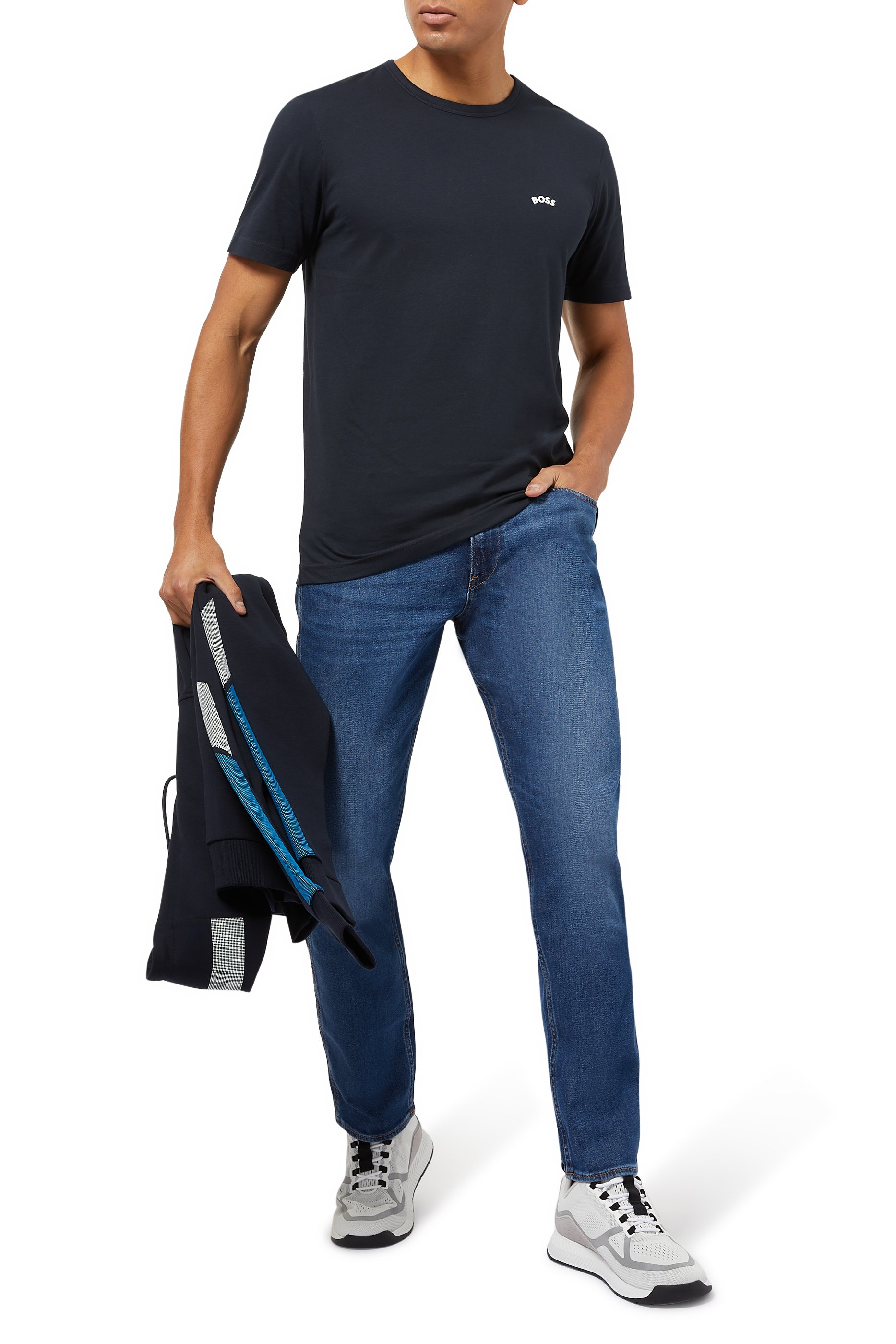 تيشيرت قطن بياقة ضيقة