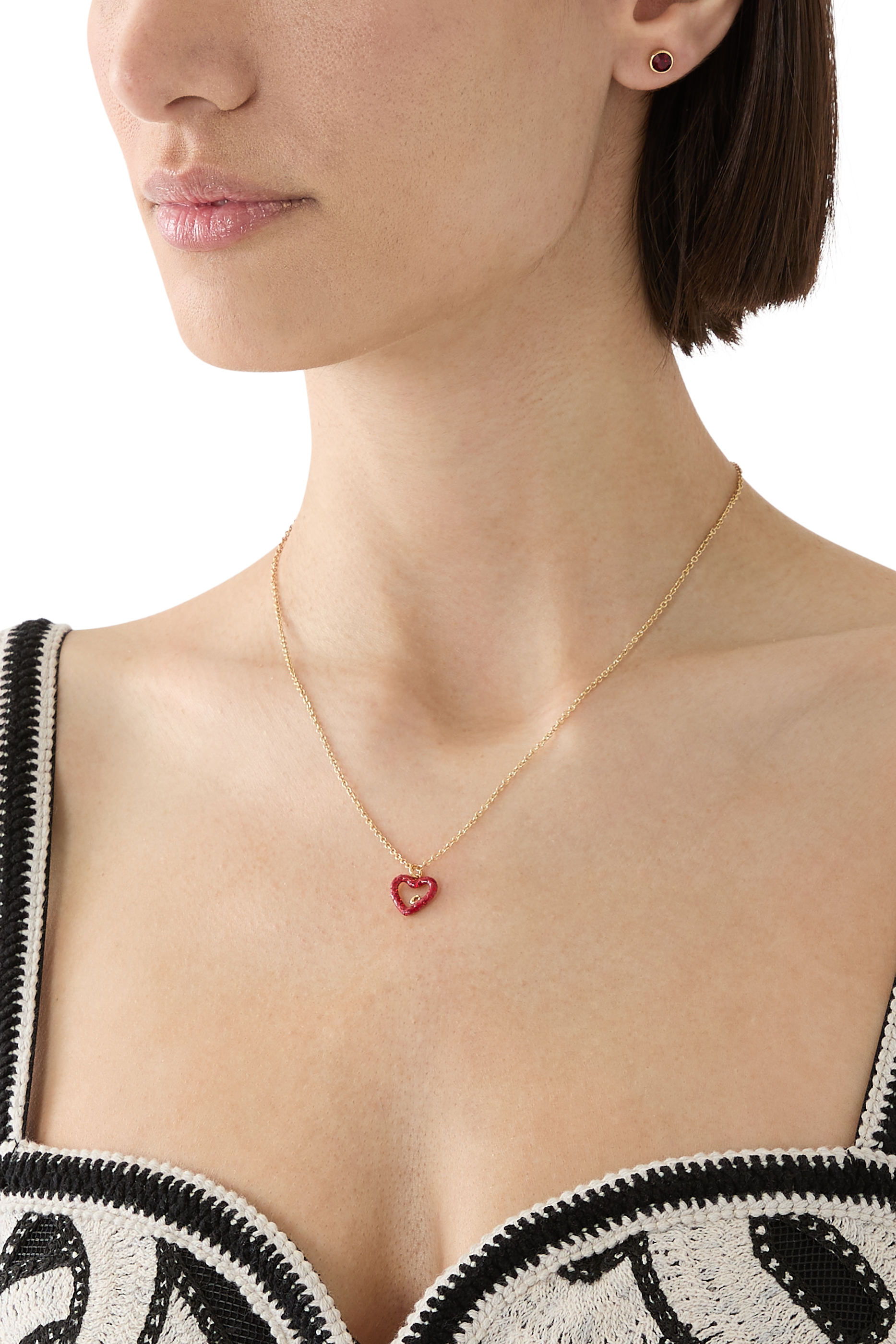 طقم أقراط وقلادة بحلي على شكل قلب مرصع بالماس بافيه