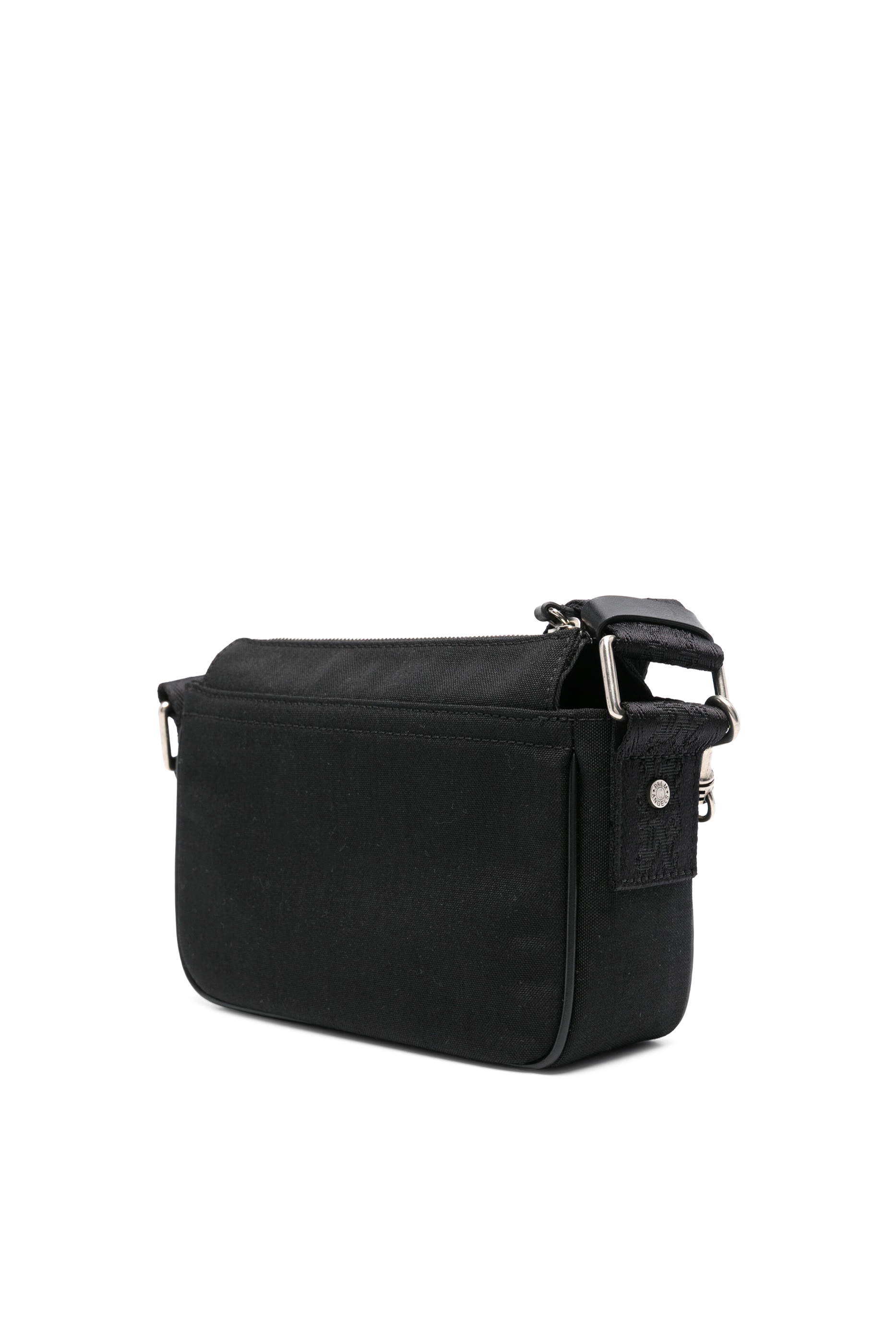 حقيبة كروس بحلية معدنية بشعار الماركة