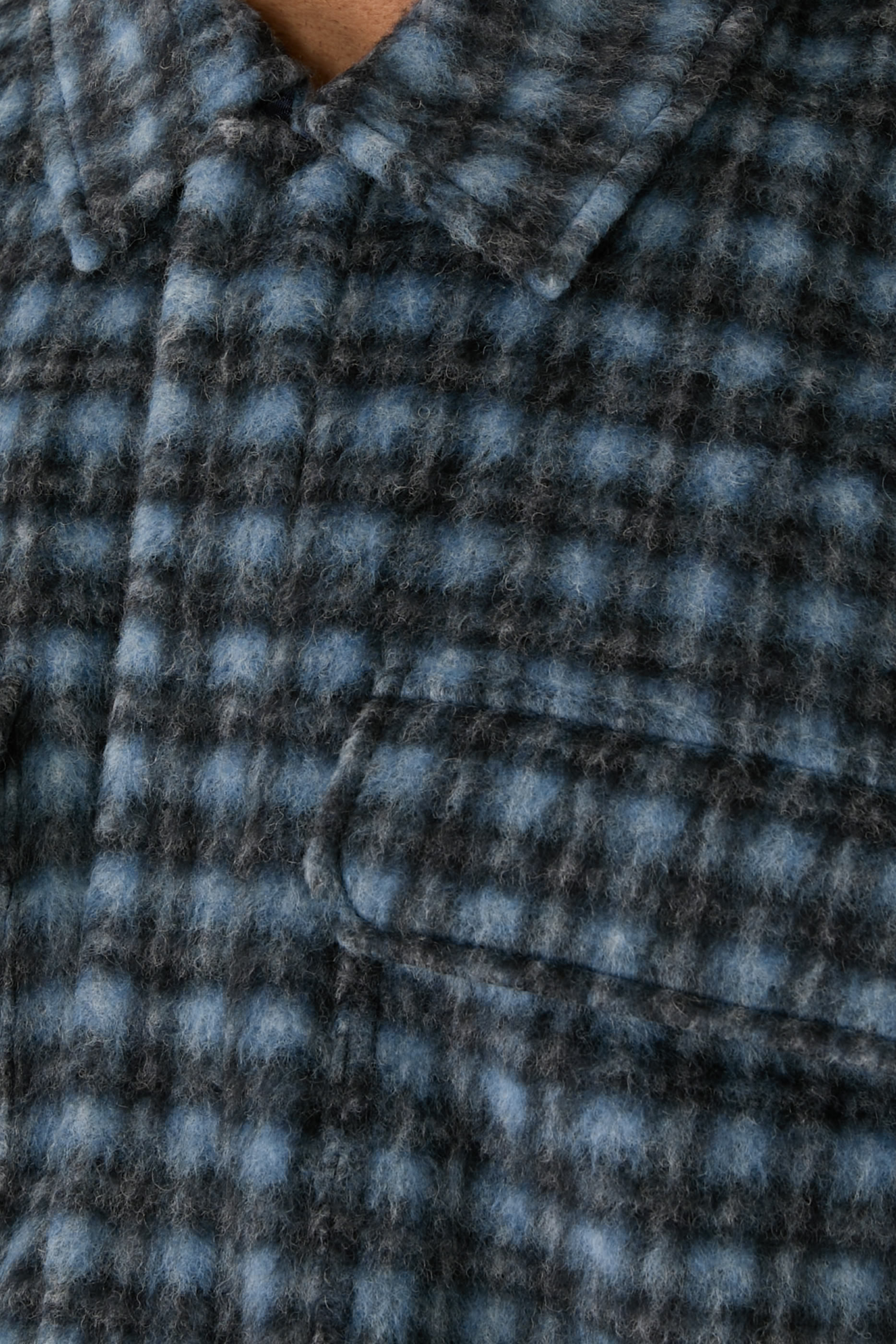 جاكيت كالب بنمط قميص بنقشة مربعات خامة ناعمة