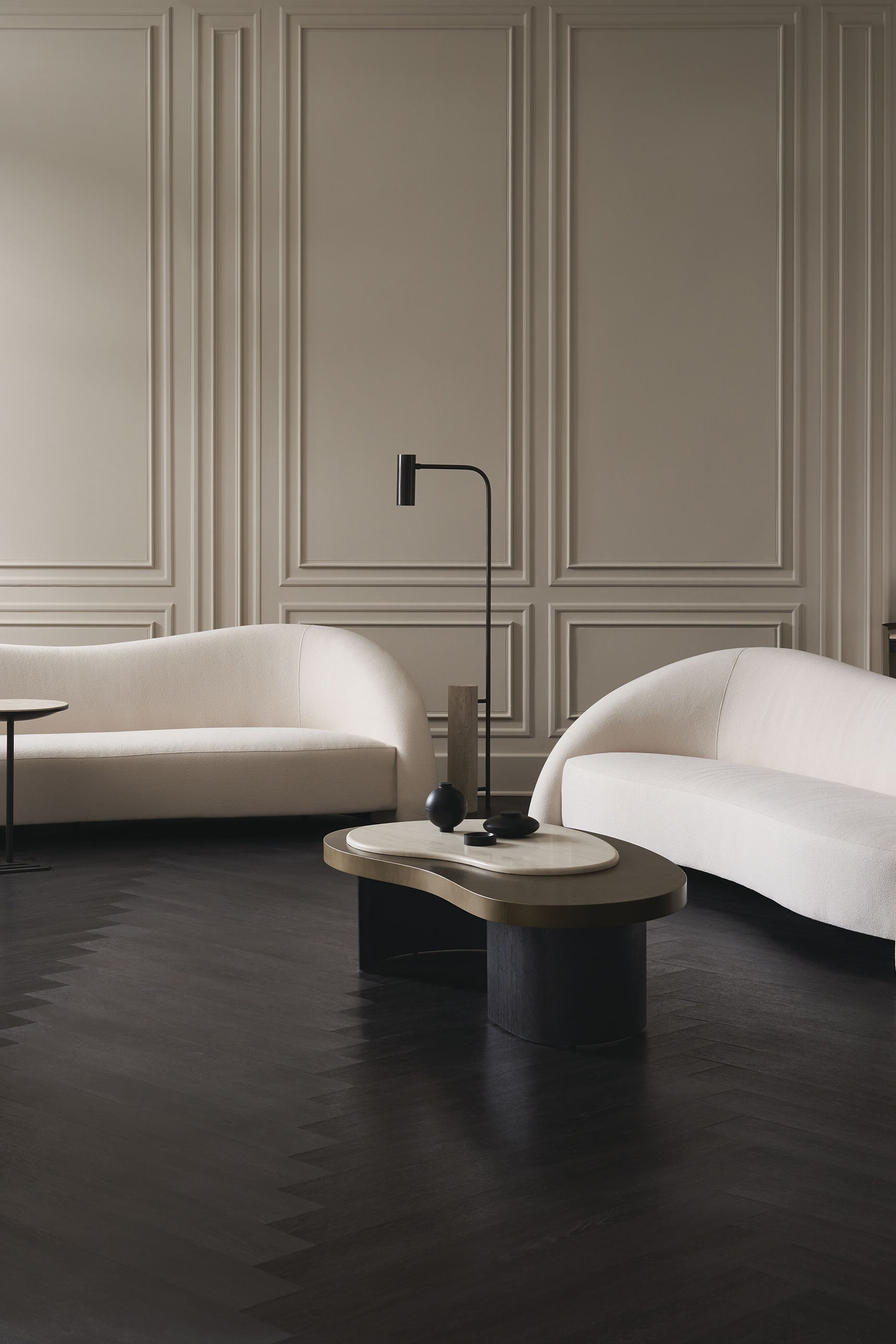 طاولة كونسول موفمنت بتصميم مكتب