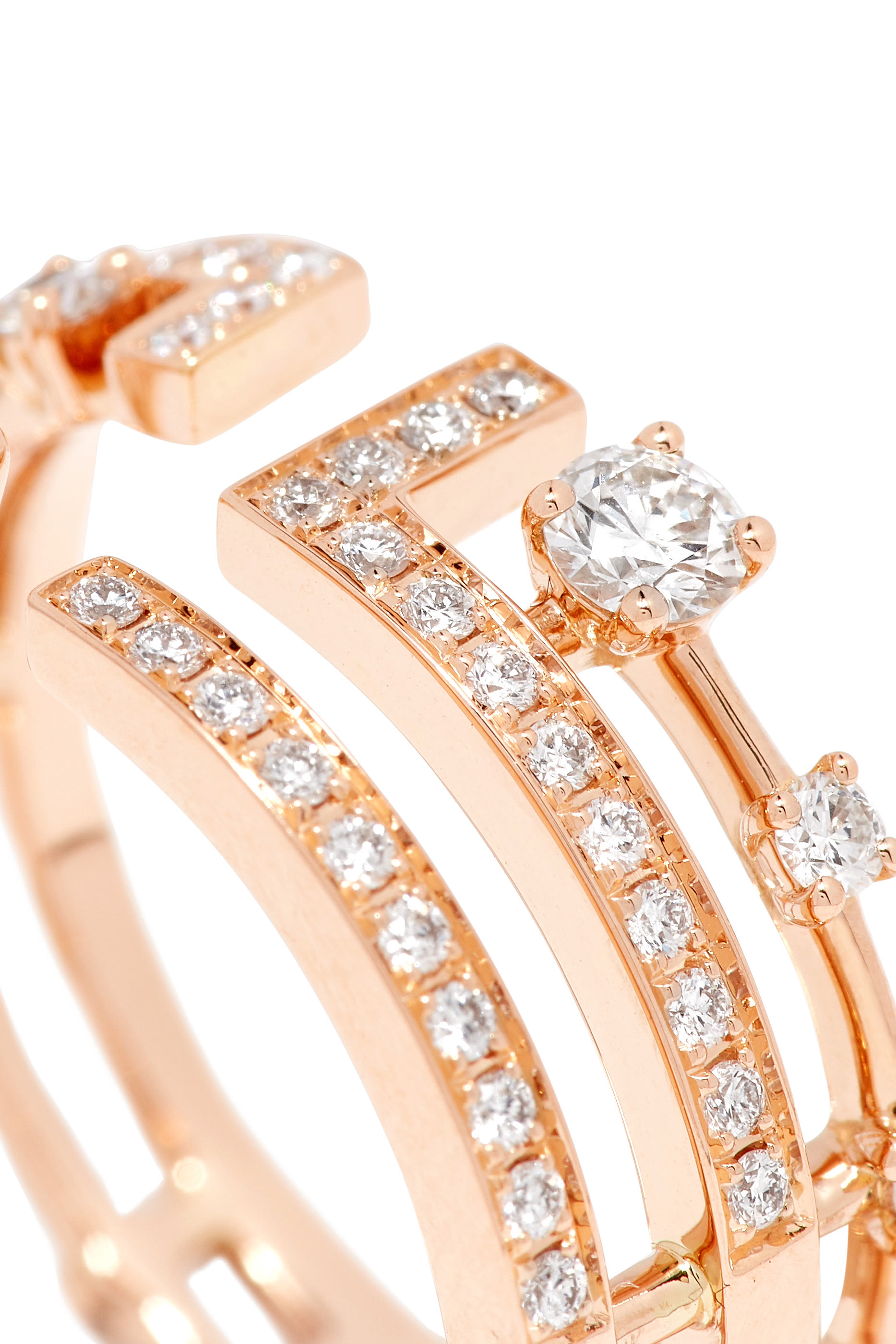 خاتم أفنيوز مرصع بماس ذهب وردي عيار 18