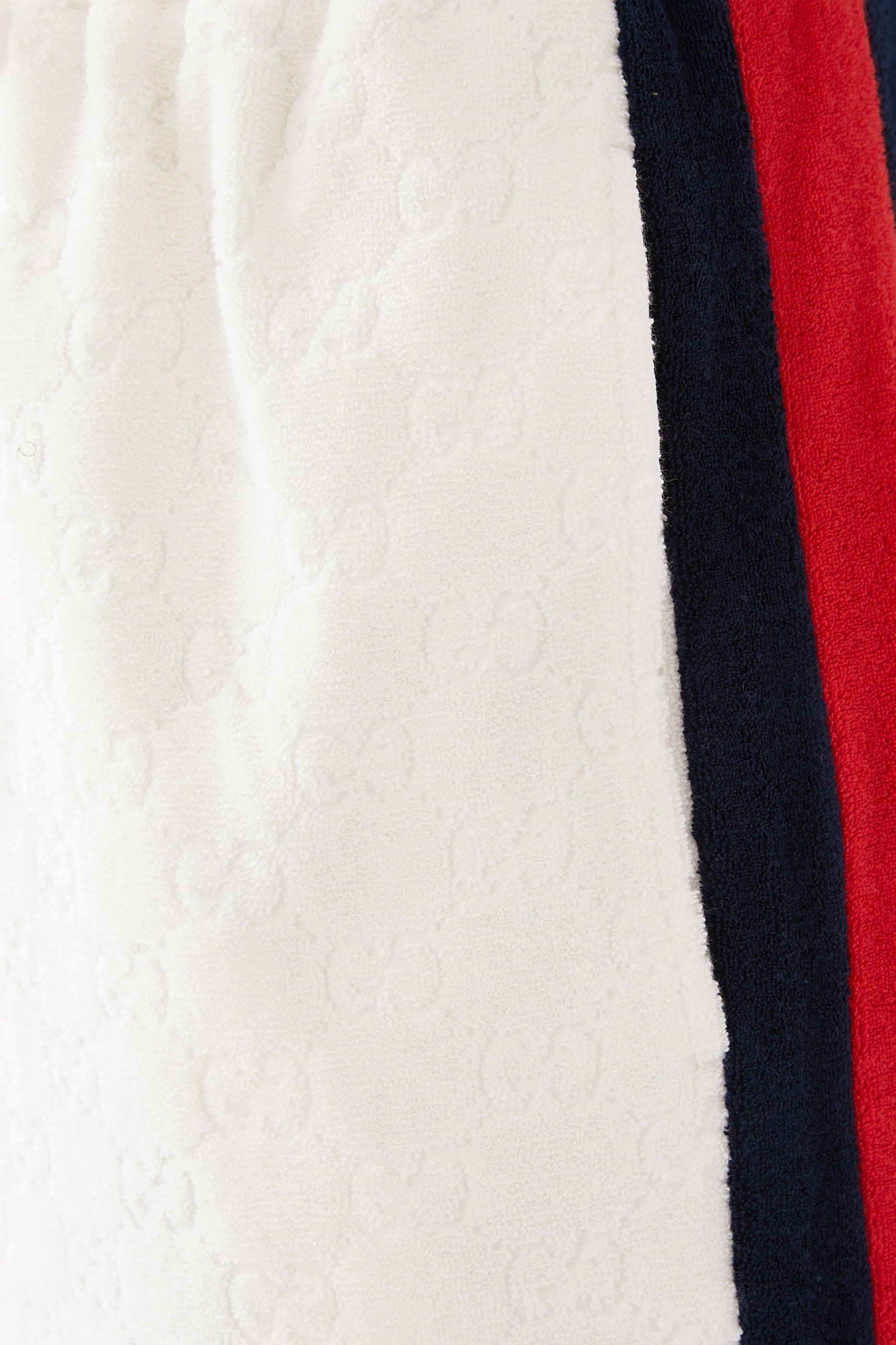 شورت قماش تيري بحرفي شعار الماركة