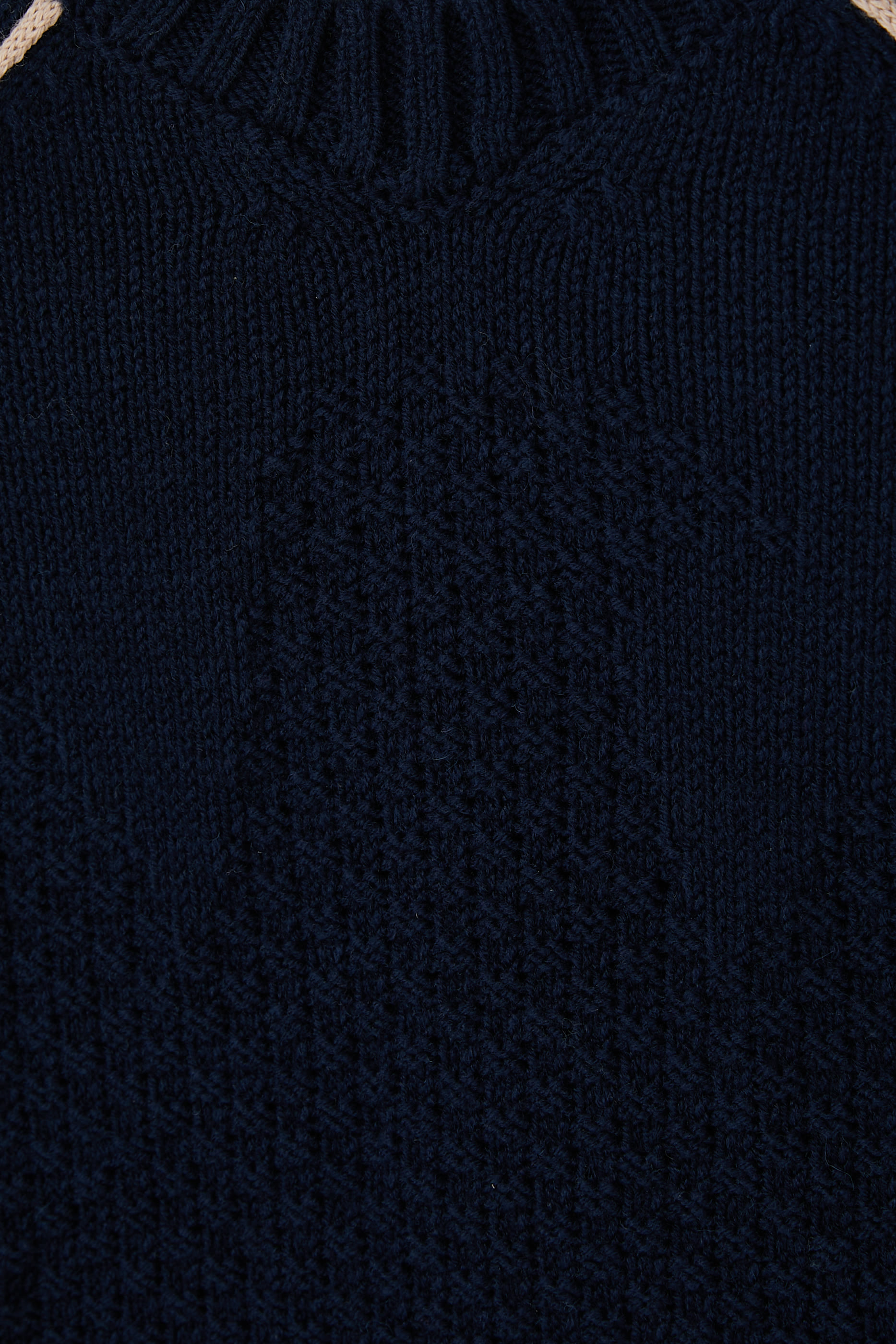 كنزة منسوجة للأطفال