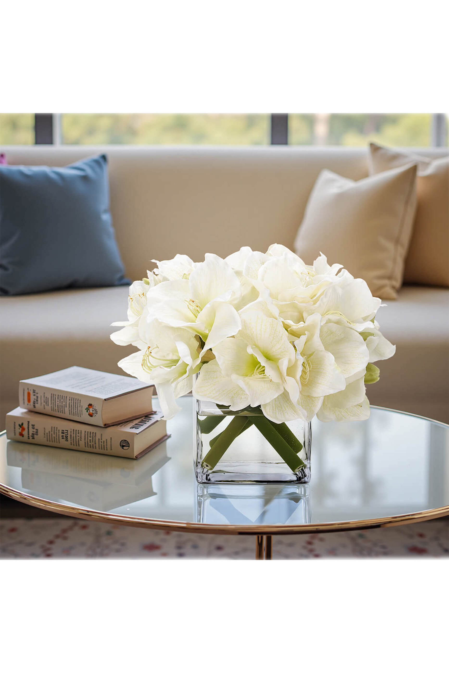 باقة زهور أمارلس صناعية بيضاء كريمية